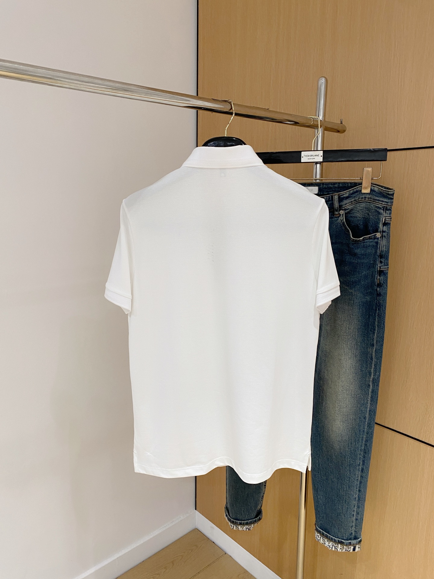 P巴宝莉25SS新款春夏短袖翻领T恤Polo，最高版本客供定制高端朱地面料简单时尚款，拼色螺纹超级好看！