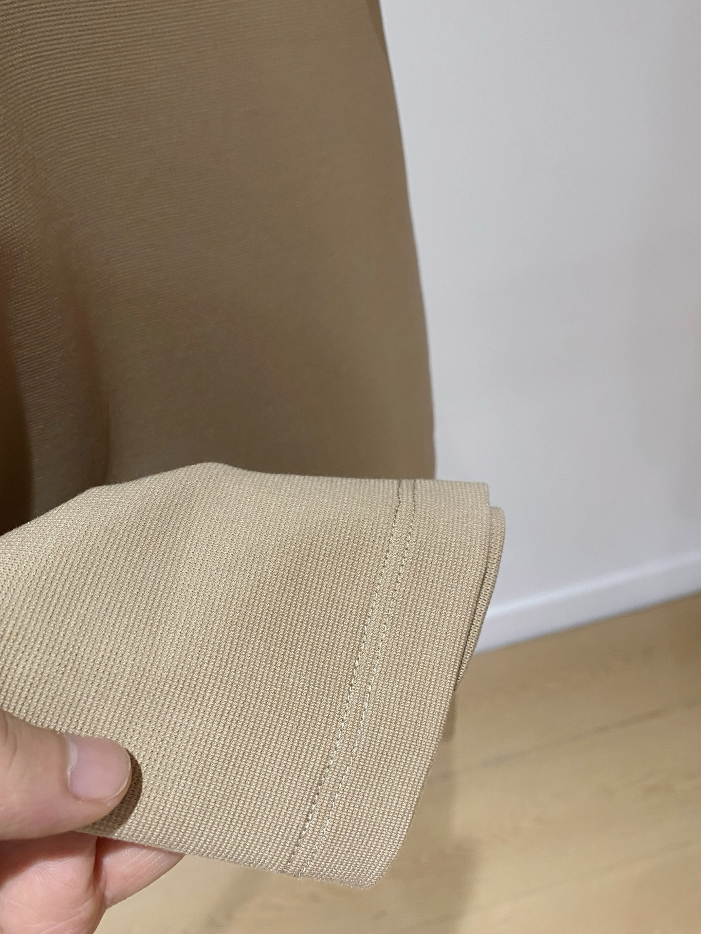 P巴宝莉25SS新款春夏短袖翻领T恤Polo，最高版本客供定制高端朱地面料简单时尚款，拼色螺纹超级好看！