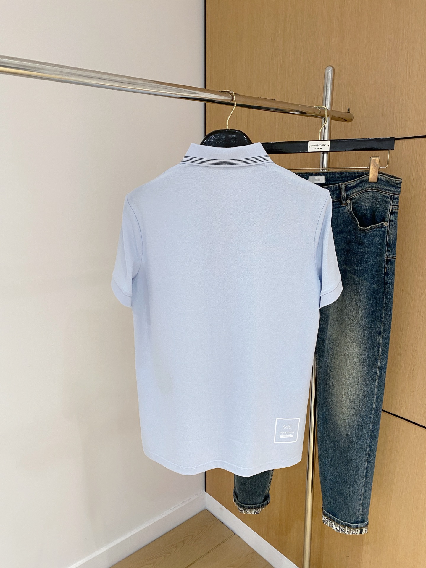 P始祖鸟25SS新款春夏短袖翻领T恤Polo，最高版本客供定制高端朱地面料简单时尚款，拼色螺纹超级好看！