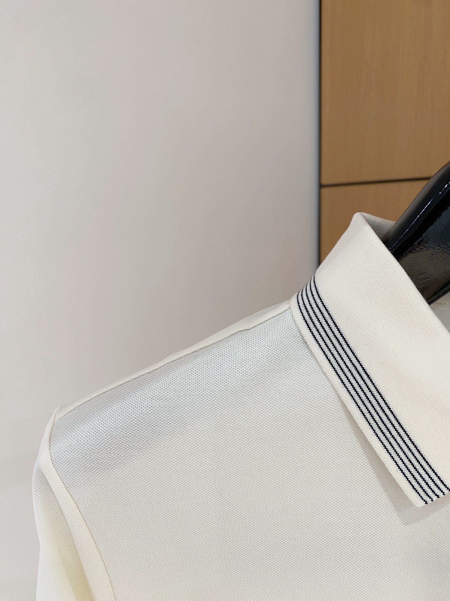 P始祖鸟25SS新款春夏短袖翻领T恤Polo，最高版本客供定制高端朱地面料简单时尚款，拼色螺纹超级好看！