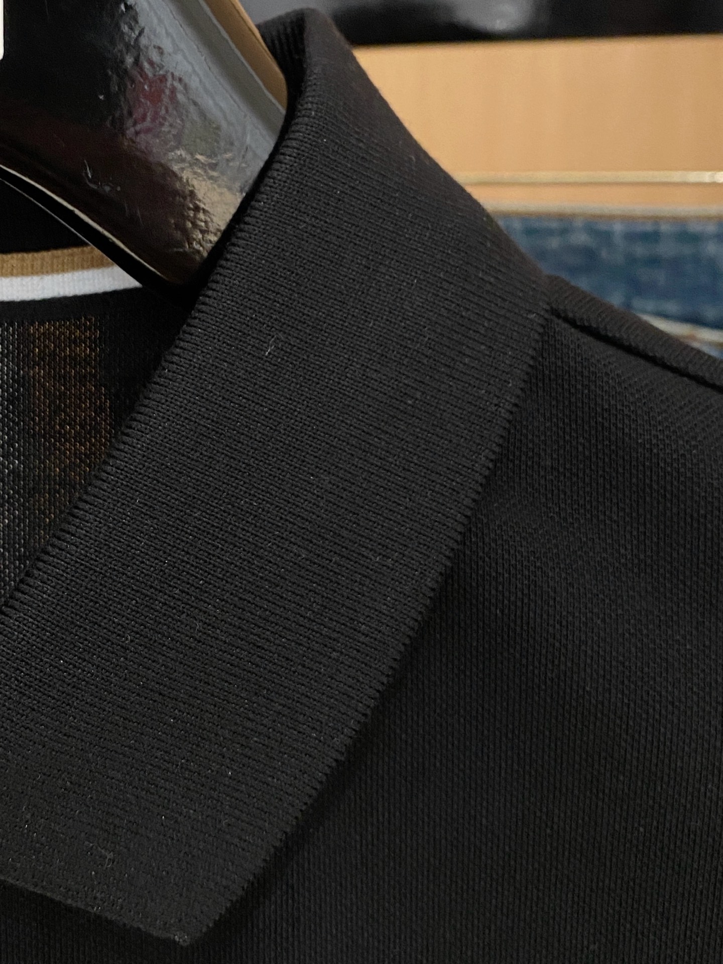 P罗意威25SS新款春夏短袖翻领T恤Polo，最高版本客供定制高端朱地面料简单时尚款，拼色螺纹超级好看！