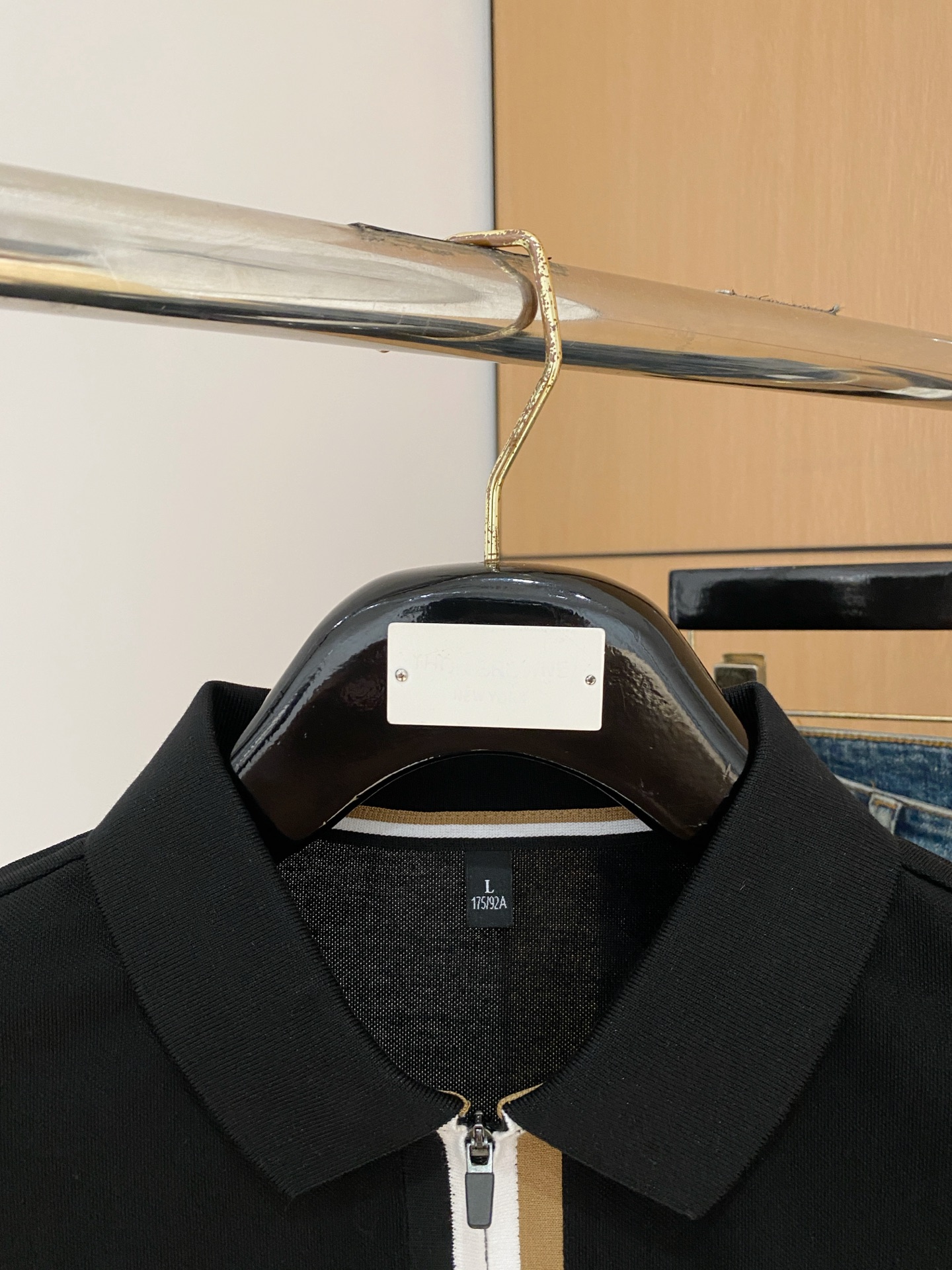 P罗意威25SS新款春夏短袖翻领T恤Polo，最高版本客供定制高端朱地面料简单时尚款，拼色螺纹超级好看！