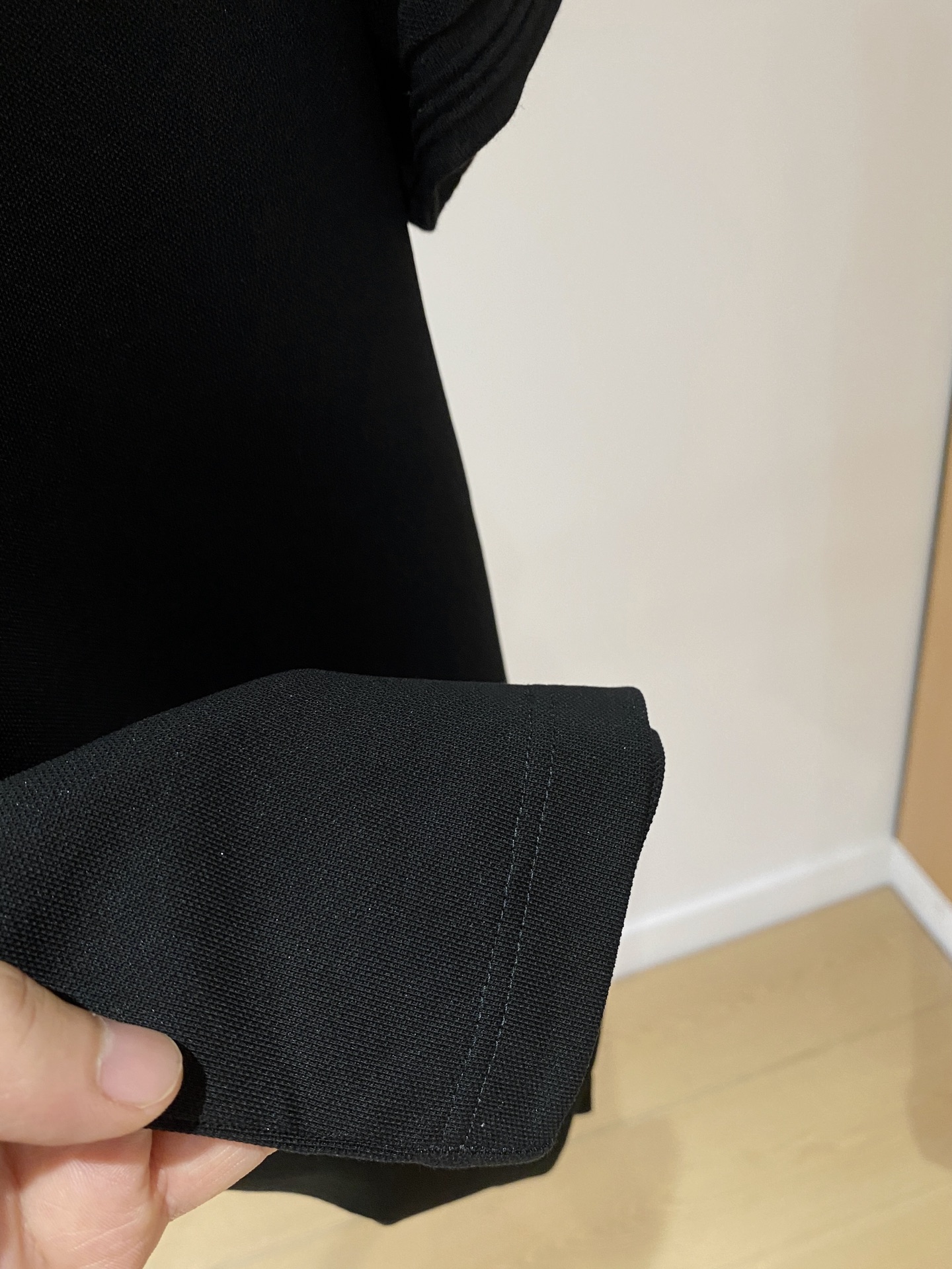 PLV 25SS新款春夏短袖翻领T恤Polo，最高版本客供定制高端朱地面料简单时尚款，拼色螺纹超级好看！