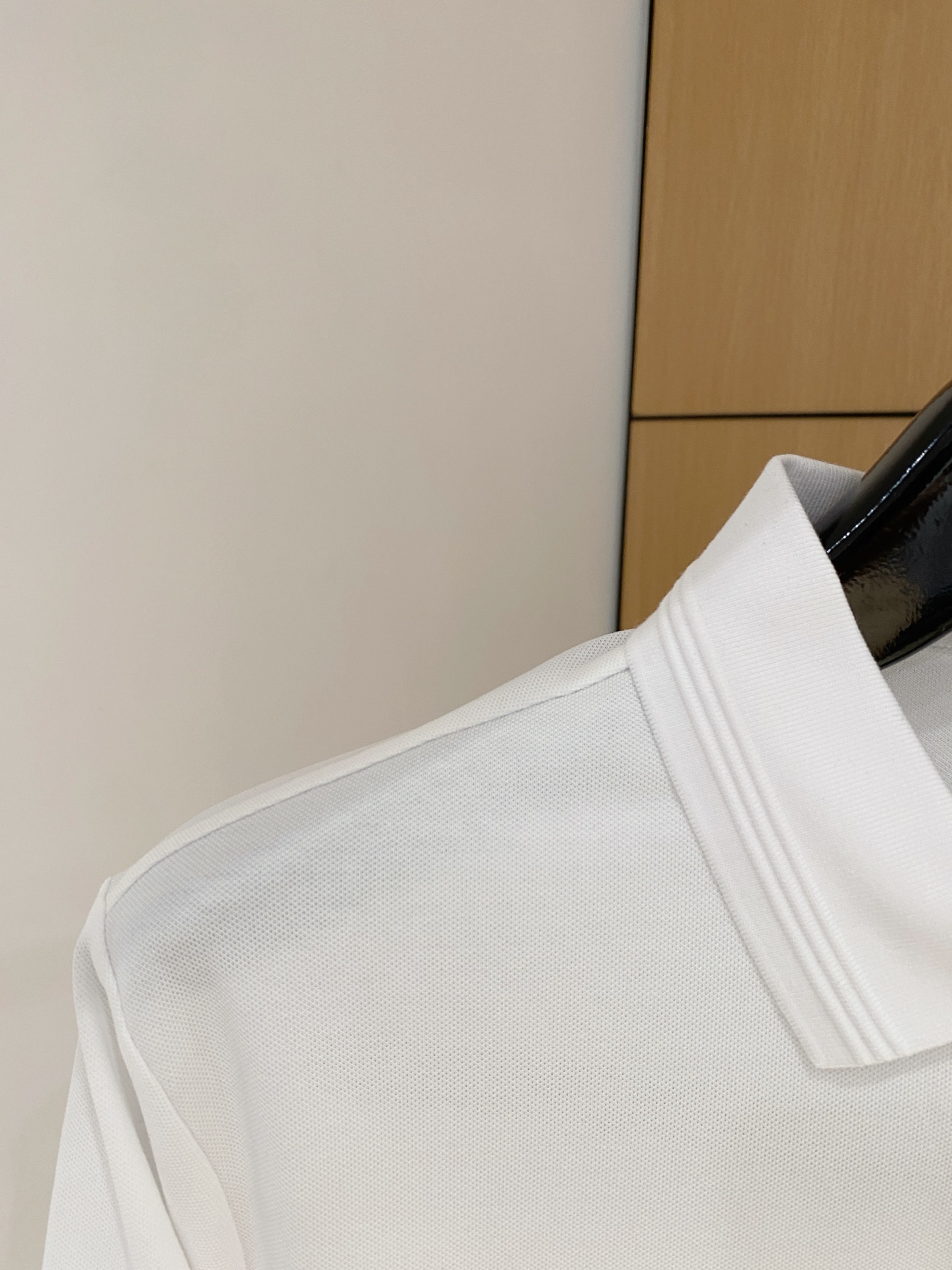 PLV 25SS新款春夏短袖翻领T恤Polo，最高版本客供定制高端朱地面料简单时尚款，拼色螺纹超级好看！