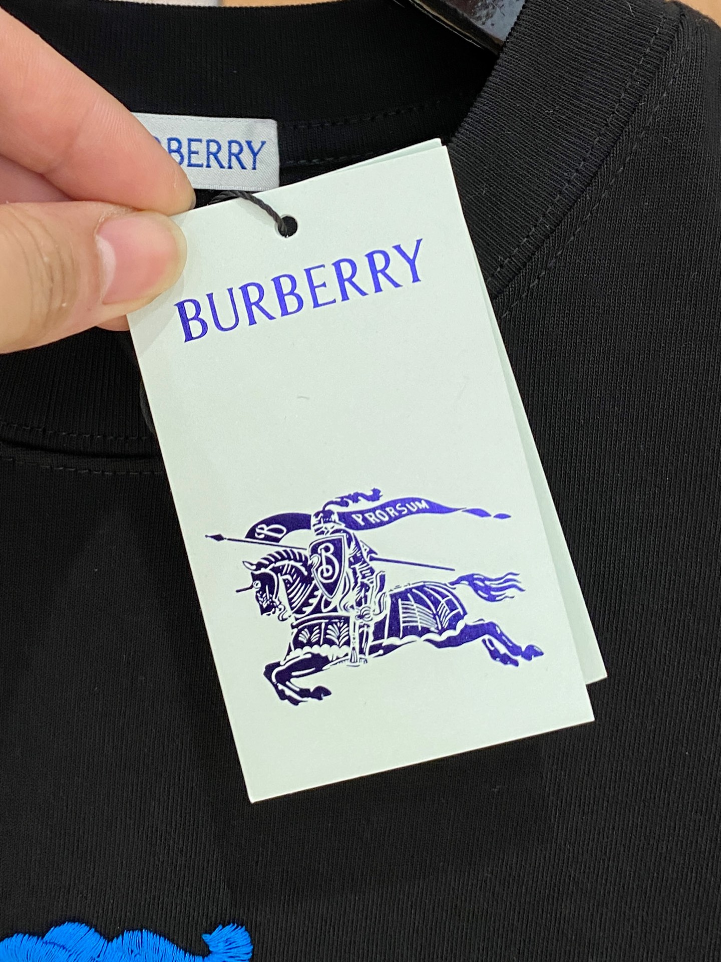 ss巴宝莉纯棉最新面料经典标识图案logo时尚简约潮流短袖，最顶级的品质专柜原单短袖，顶级制作工艺进口面