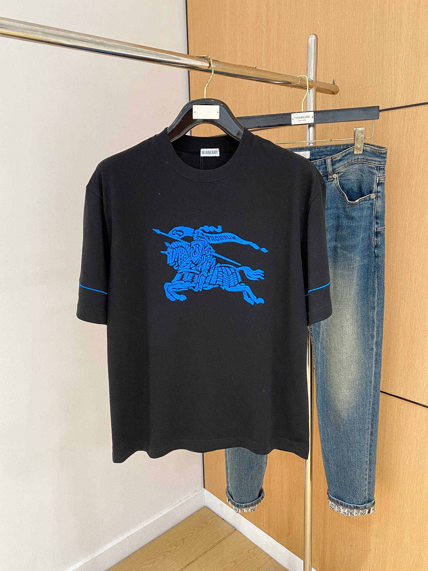 ss巴宝莉纯棉最新面料经典标识图案logo时尚简约潮流短袖，最顶级的品质专柜原单短袖，顶级制作工艺进口面