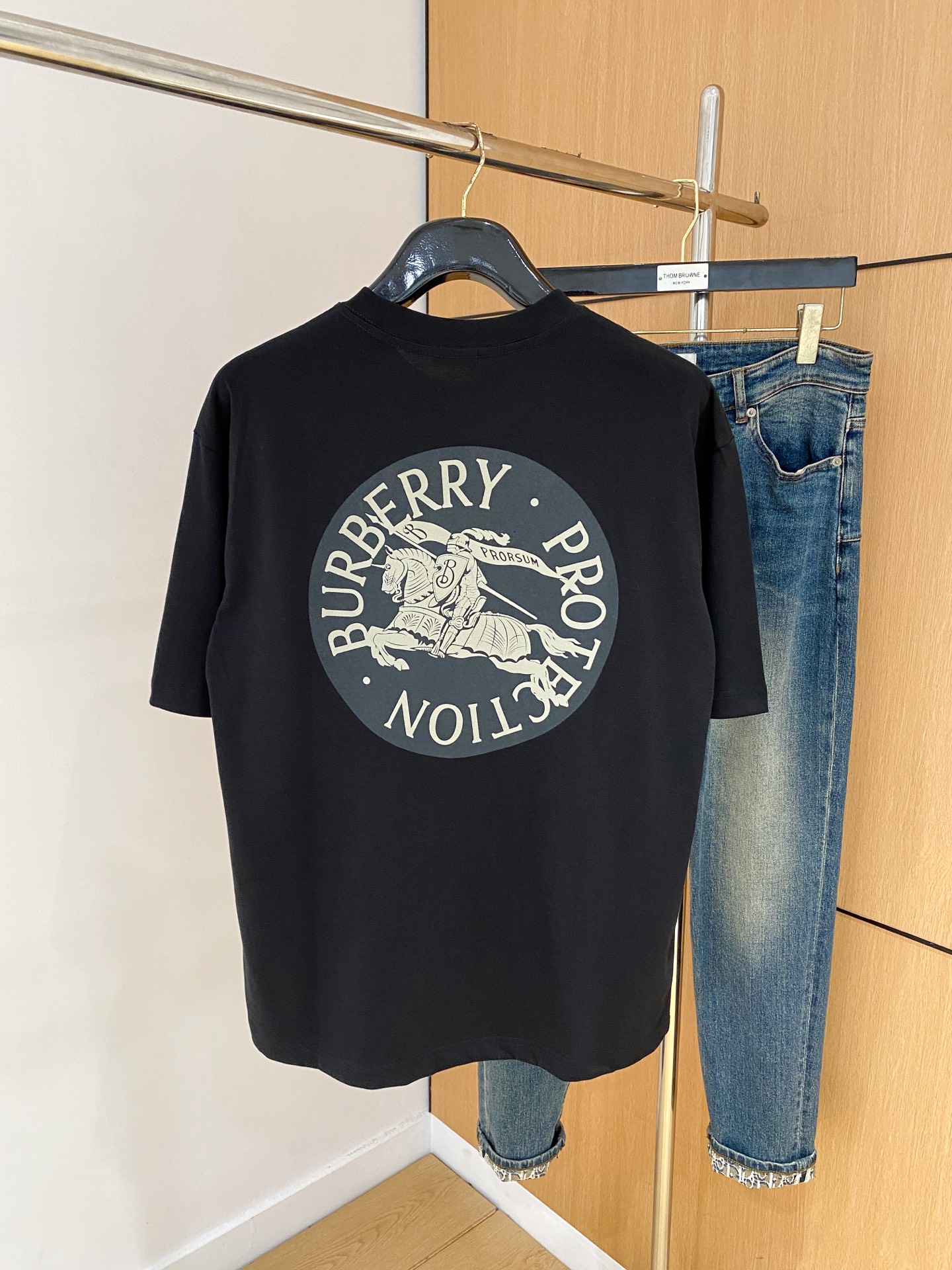 ss巴宝莉纯棉最新面料经典标识图案logo时尚简约潮流短袖，最顶级的品质专柜原单短袖，顶级制作工艺进口面