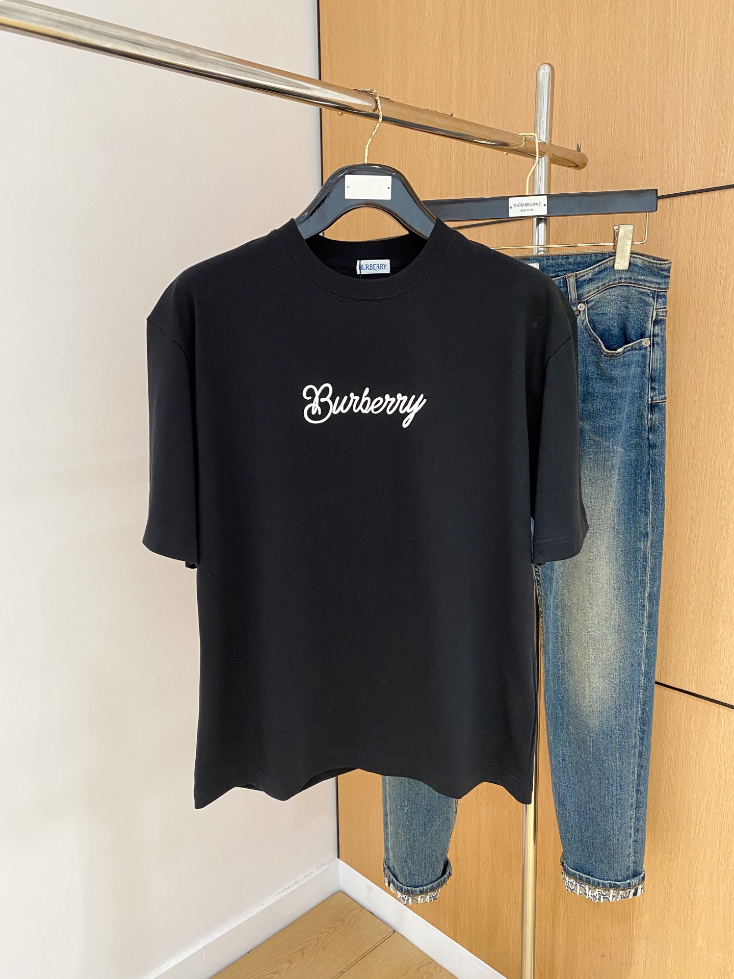 ss巴宝莉纯棉最新面料经典标识图案logo时尚简约潮流短袖，最顶级的品质专柜原单短袖，顶级制作工艺进口面