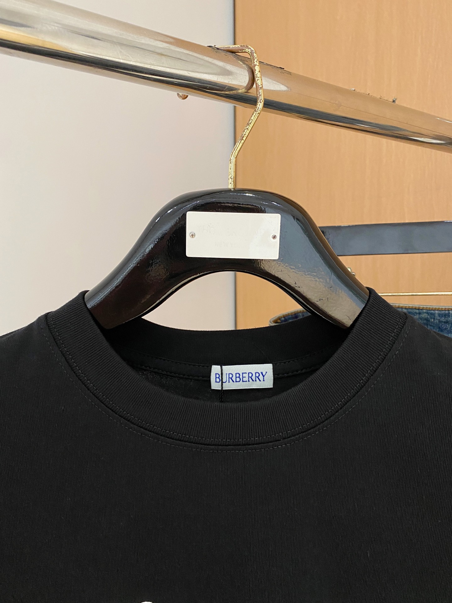 ss巴宝莉纯棉最新面料经典标识图案logo时尚简约潮流短袖，最顶级的品质专柜原单短袖，顶级制作工艺进口面