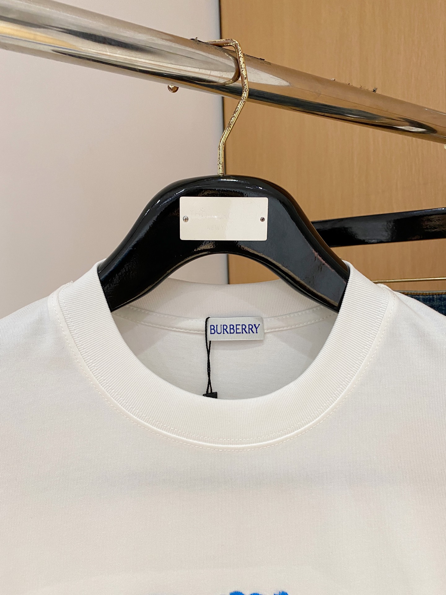 ss巴宝莉纯棉最新面料经典标识图案logo时尚简约潮流短袖，最顶级的品质专柜原单短袖，顶级制作工艺进口面