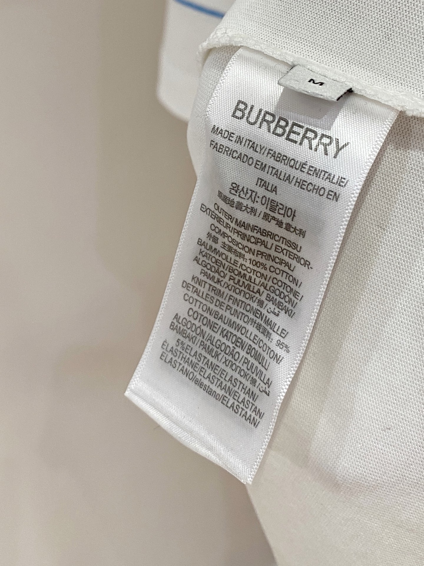 ss巴宝莉纯棉最新面料经典标识图案logo时尚简约潮流短袖，最顶级的品质专柜原单短袖，顶级制作工艺进口面