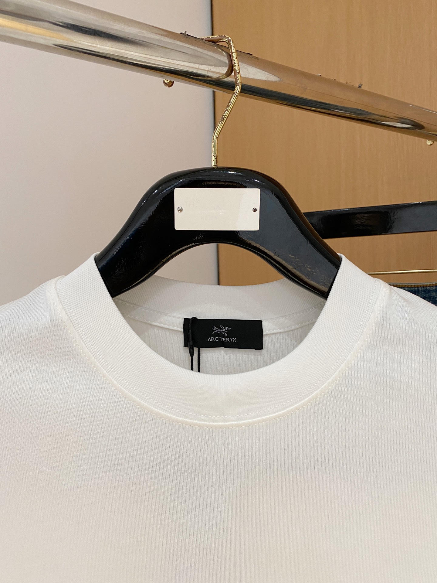 ss始祖鸟纯棉最新面料经典标识图案logo时尚简约潮流短袖，最顶级的品质专柜原单短袖，顶级制作工艺进口面