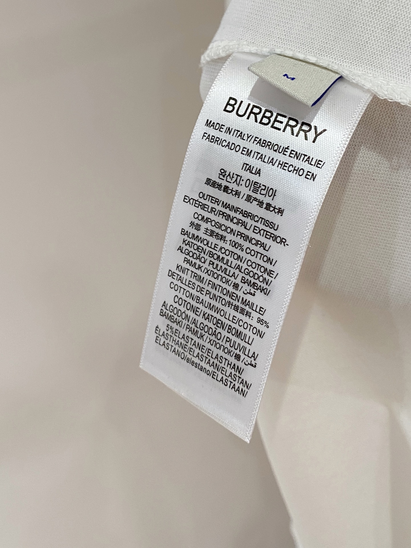 ss巴宝莉纯棉最新面料经典标识图案logo时尚简约潮流短袖，最顶级的品质专柜原单短袖，顶级制作工艺进口面