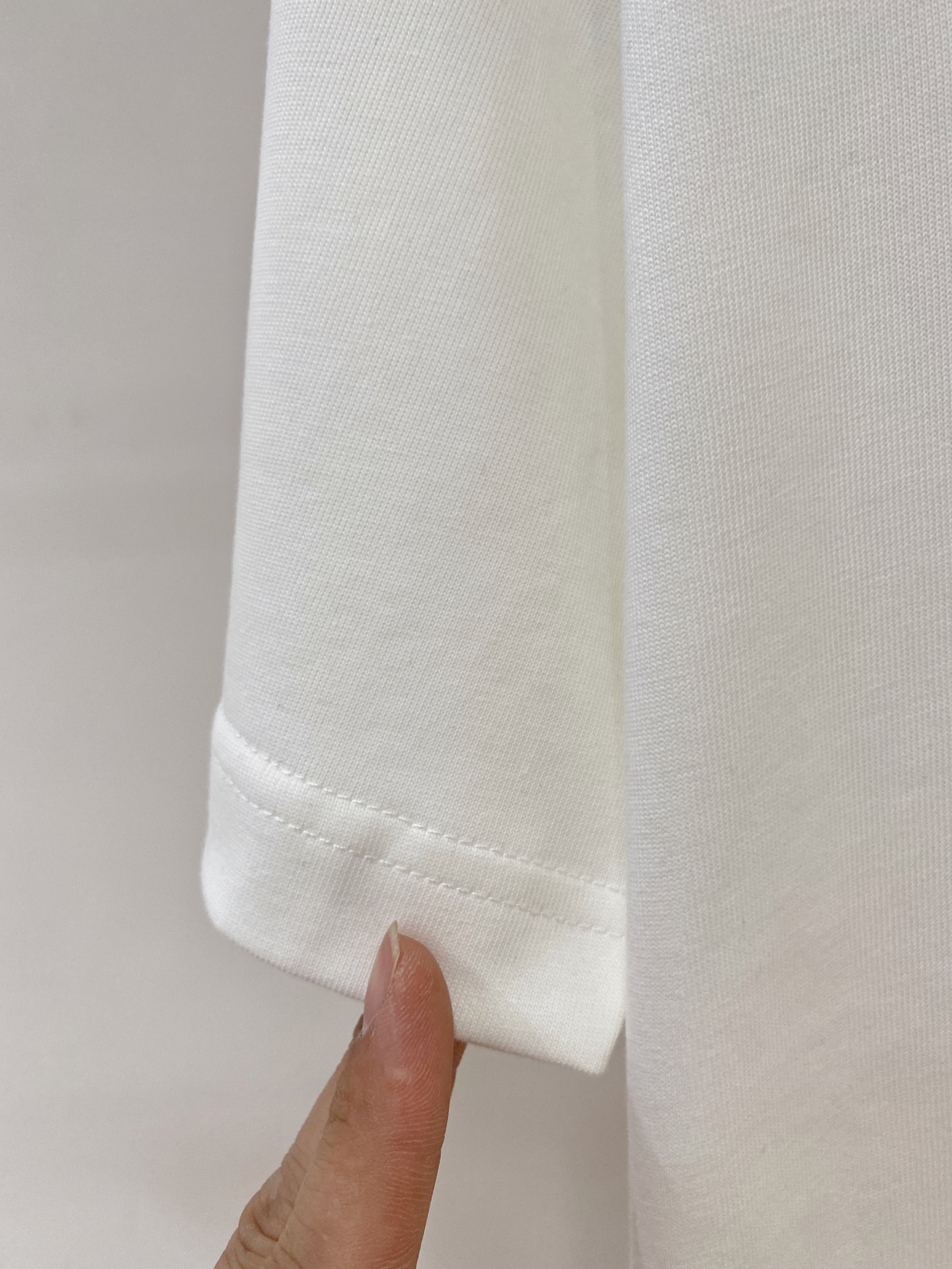 ss始祖鸟纯棉最新面料经典标识图案logo时尚简约潮流短袖，最顶级的品质专柜原单短袖，顶级制作工艺进口面