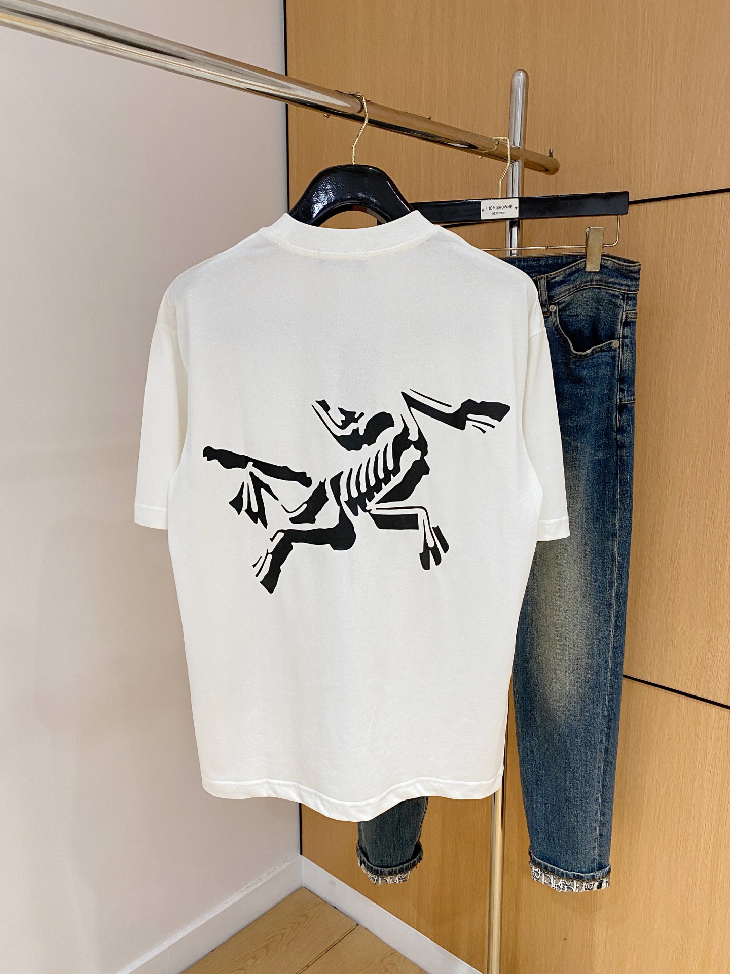 ss始祖鸟纯棉最新面料经典标识图案logo时尚简约潮流短袖，最顶级的品质专柜原单短袖，顶级制作工艺进口面