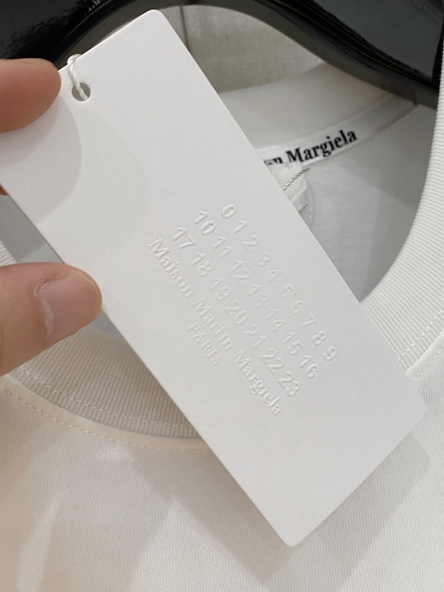 P马吉拉25ss新款背心 领口和袖口增强螺纹不易变形🫠 领口包条螺纹、领脚标识logo侧麦！面料经洗水处