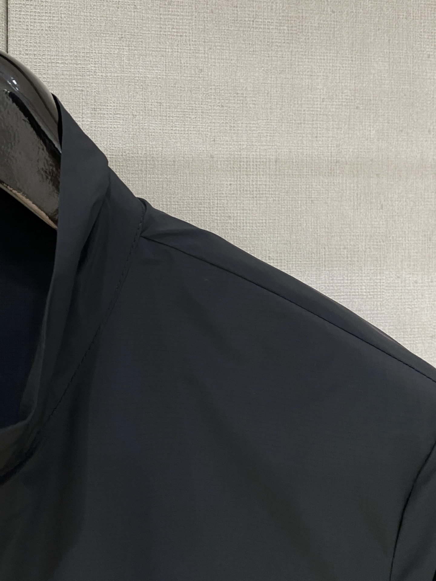 蒙口 2025春夏新款男士防晒服轻薄外套,独特订制防晒科技面料,结合凉感涂层体感清凉不闷热,出汗后速
