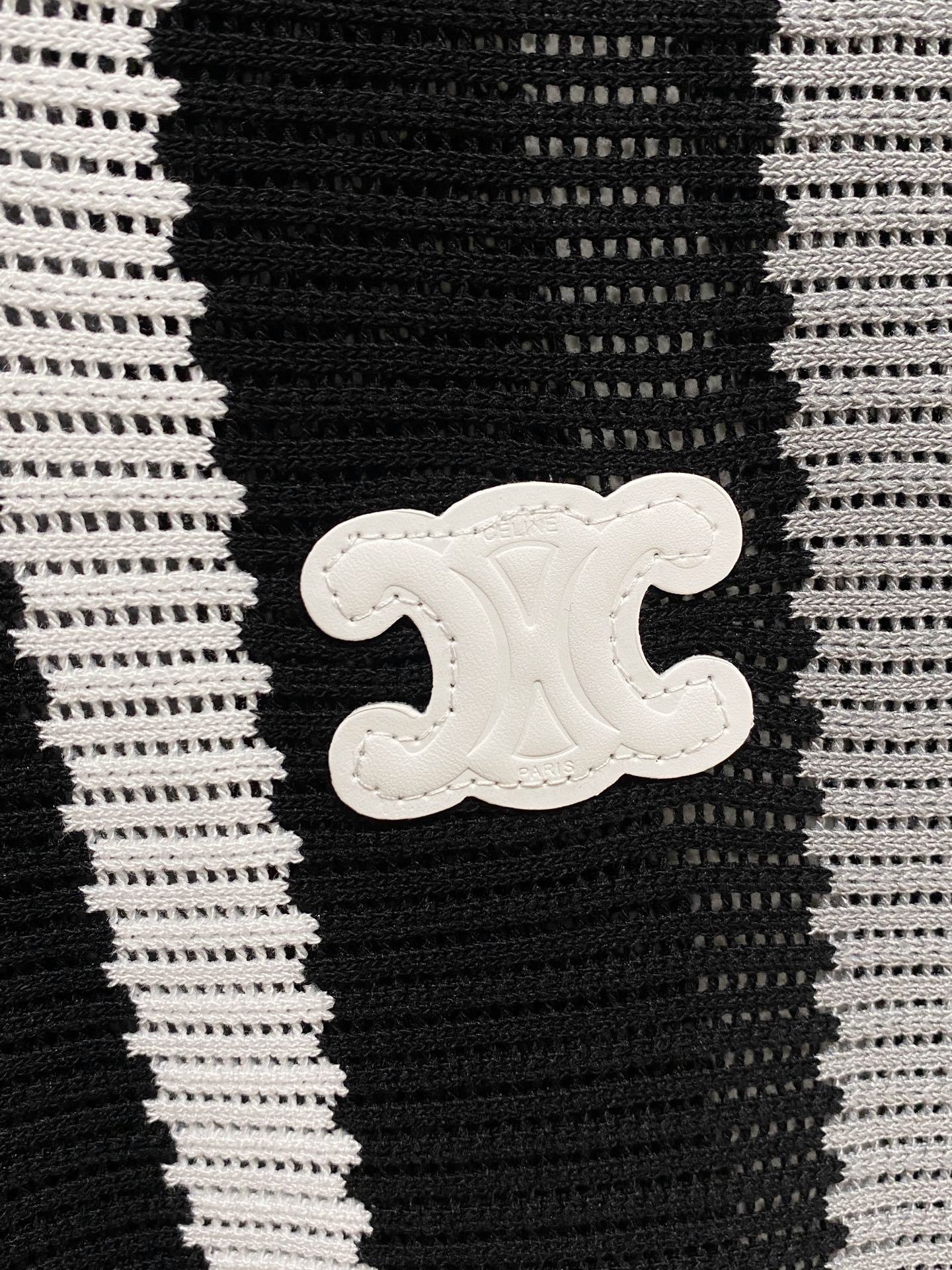 P赛林25SS新款春夏短袖翻领T恤Polo，最高版本客供定制高端针织🧶面料简单时尚款，经典logo简单大