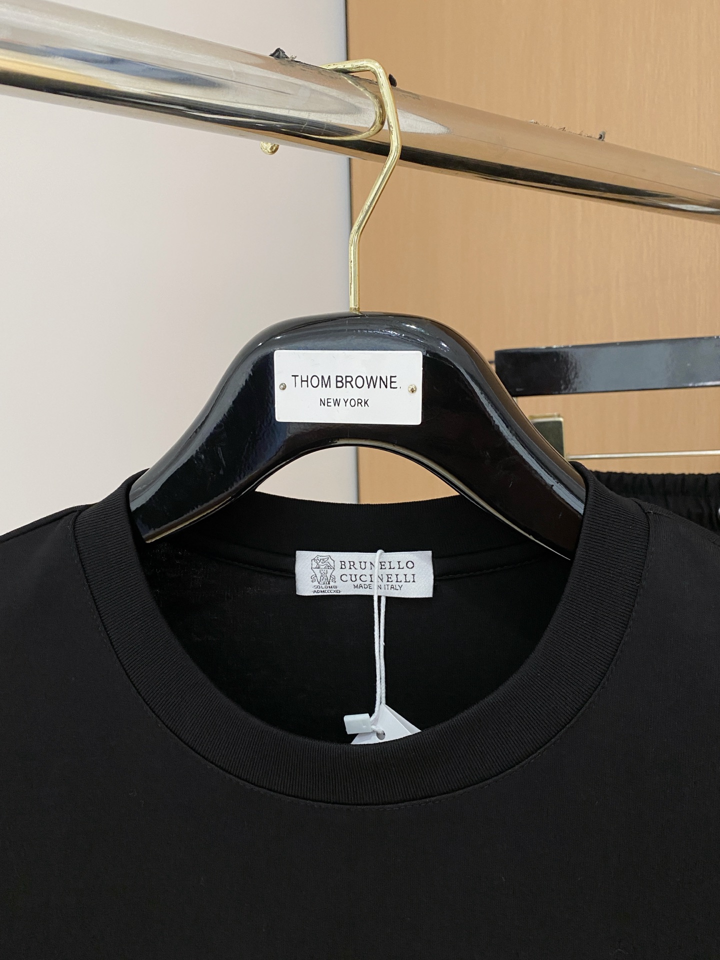 P布鲁提🔥🔥高端定制 2025春夏新款首发专柜最新款短袖短裤休闲套装 高端订制 设计前卫时尚！品牌log