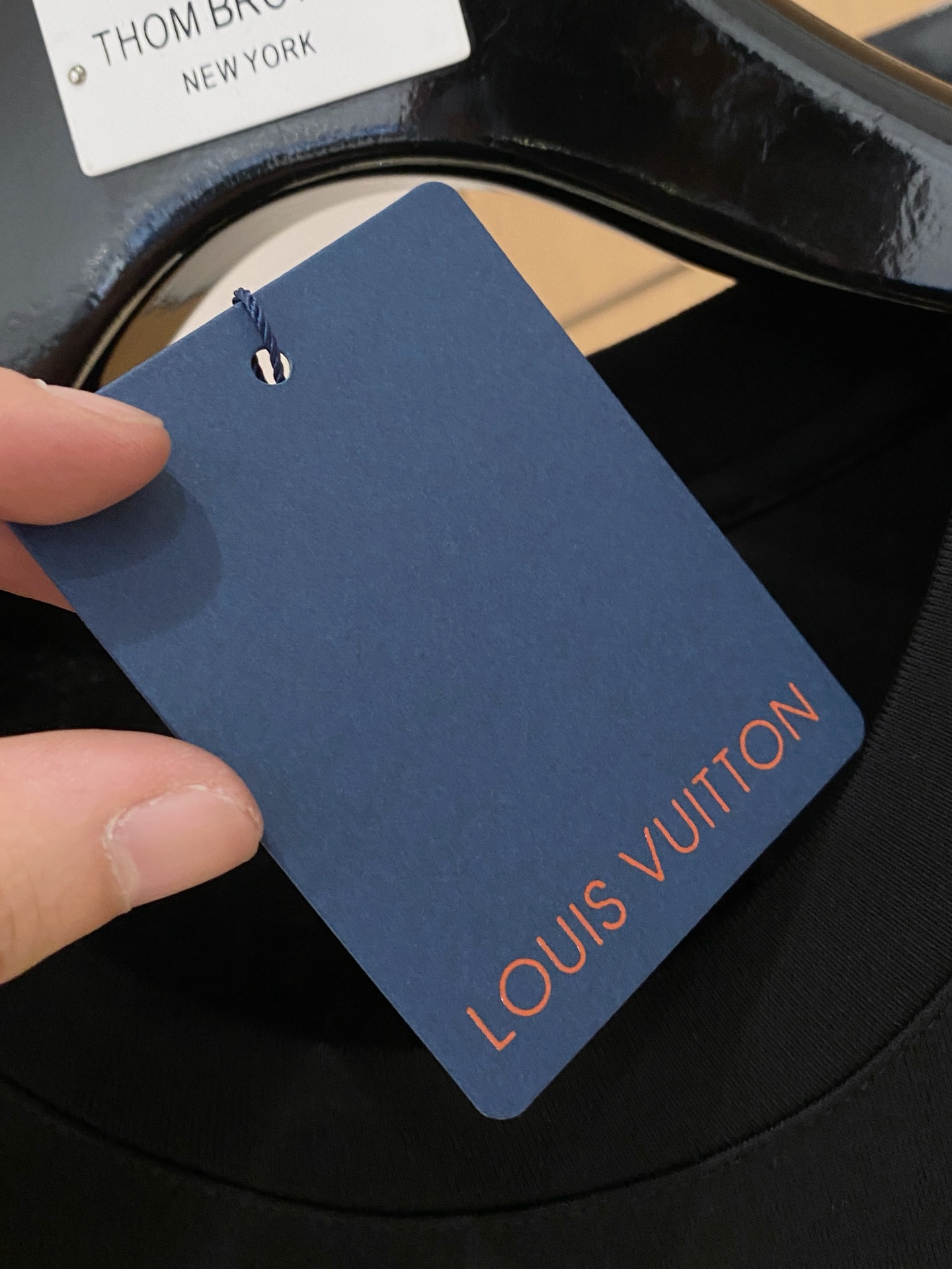 PLV🔥🔥高端定制 2025春夏新款首发专柜最新款短袖短裤休闲套装 高端订制 设计前卫时尚！品牌logo