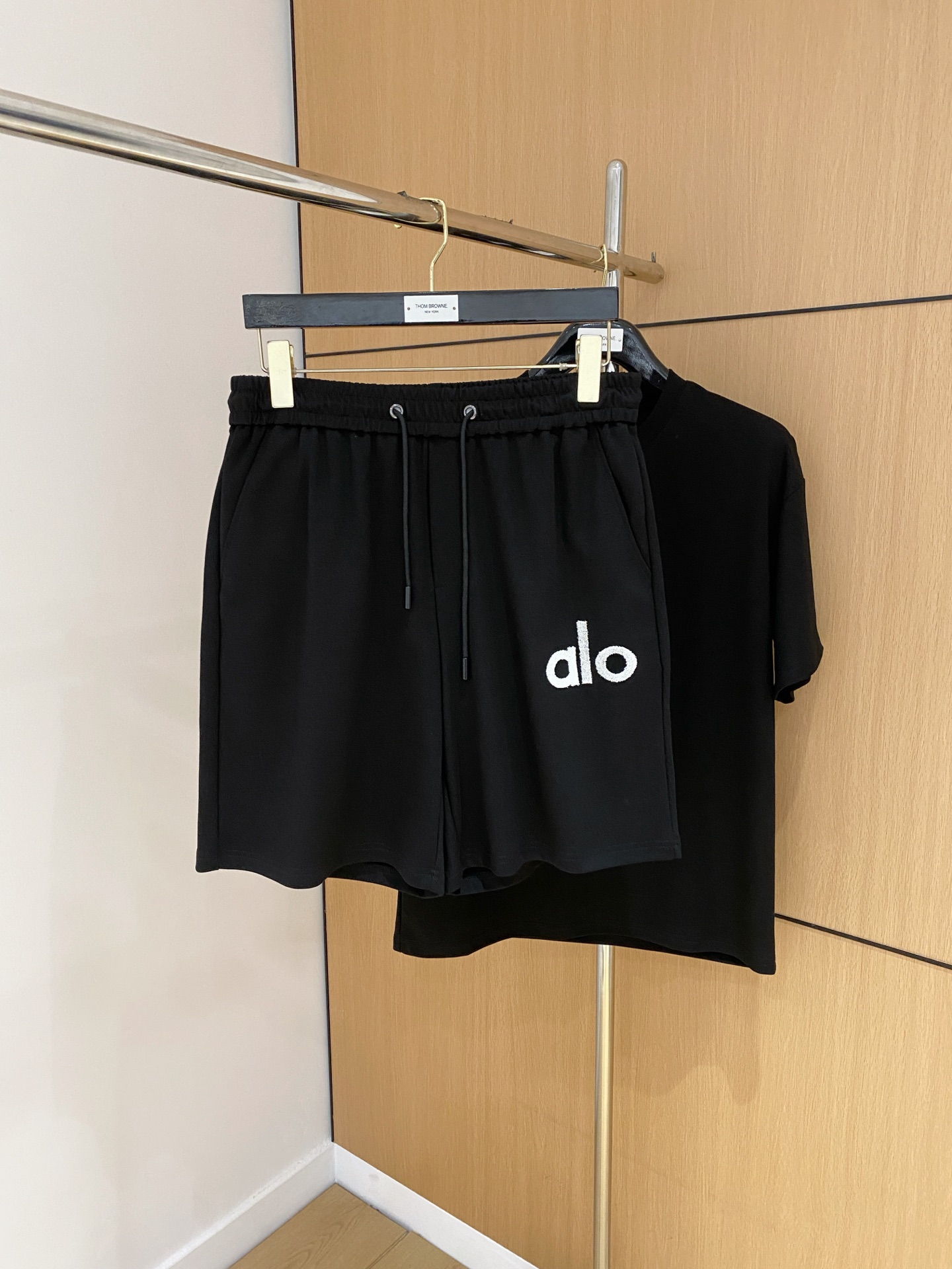 Palo🔥🔥高端定制 2025春夏新款首发专柜最新款短袖短裤休闲套装 高端订制 设计前卫时尚！品牌log