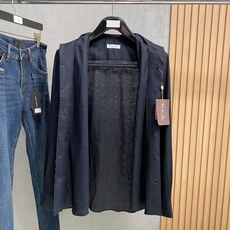 史诗级别的亚麻衬衫,lP🆕独家巨献,胸前刺绣logo多色入荷。原汁原味100%亚麻面料衬衫,麻料以其独特 史诗级别的亚麻衬衫,lP🆕独家巨献,胸前刺绣logo多色入荷。原汁原味100%亚麻面料衬衫,麻料以其独特