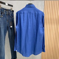 史诗级别的亚麻衬衫,lP🆕独家巨献,胸前刺绣logo多色入荷。原汁原味100%亚麻面料衬衫,麻料以其独特 史诗级别的亚麻衬衫,lP🆕独家巨献,胸前刺绣logo多色入荷。原汁原味100%亚麻面料衬衫,麻料以其独特