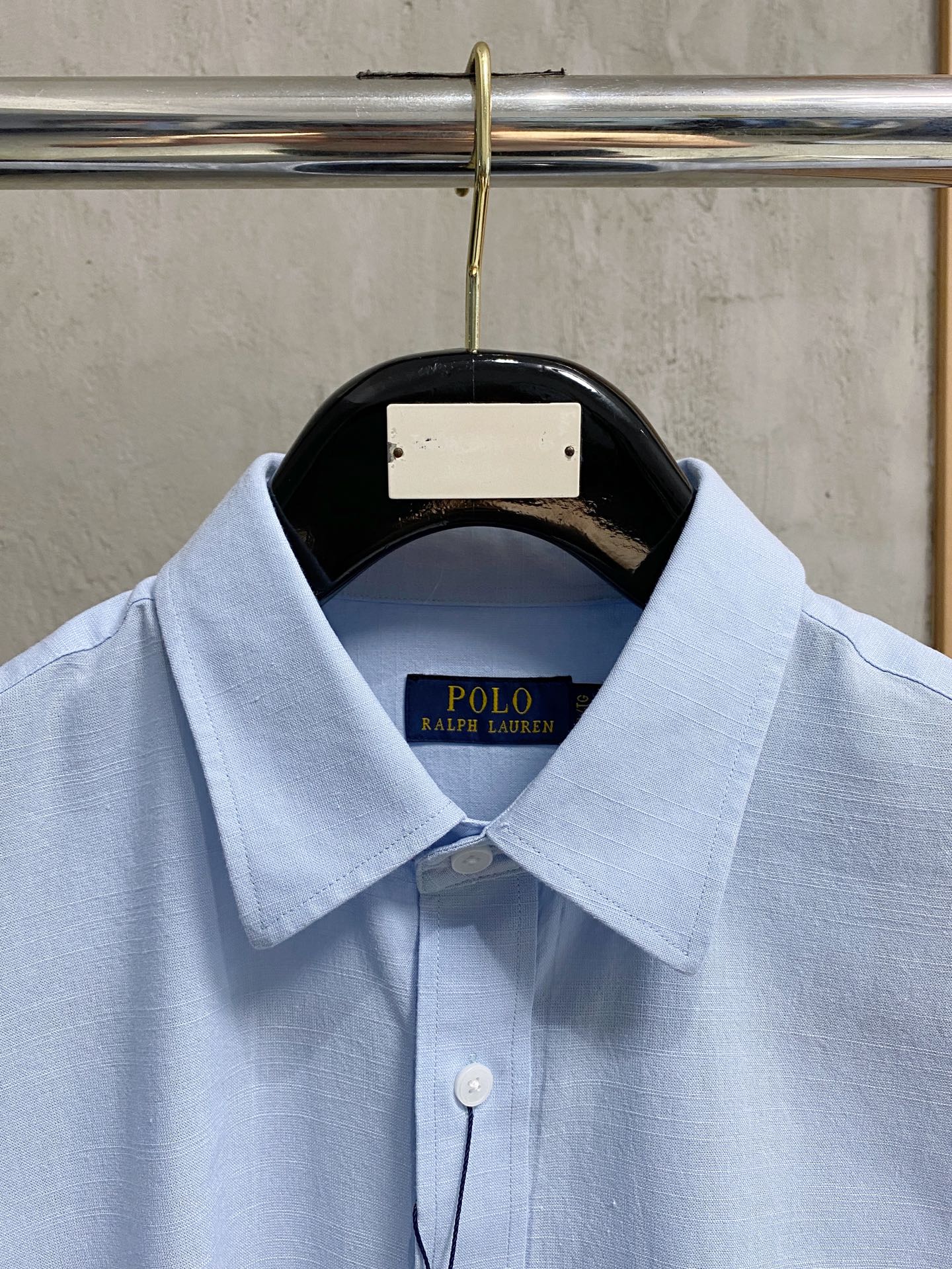 强势上新，新款不断！！！新款衬衫，高级面料高级做工，顶级品质！！！S一XXLS穿125左右m穿140左右