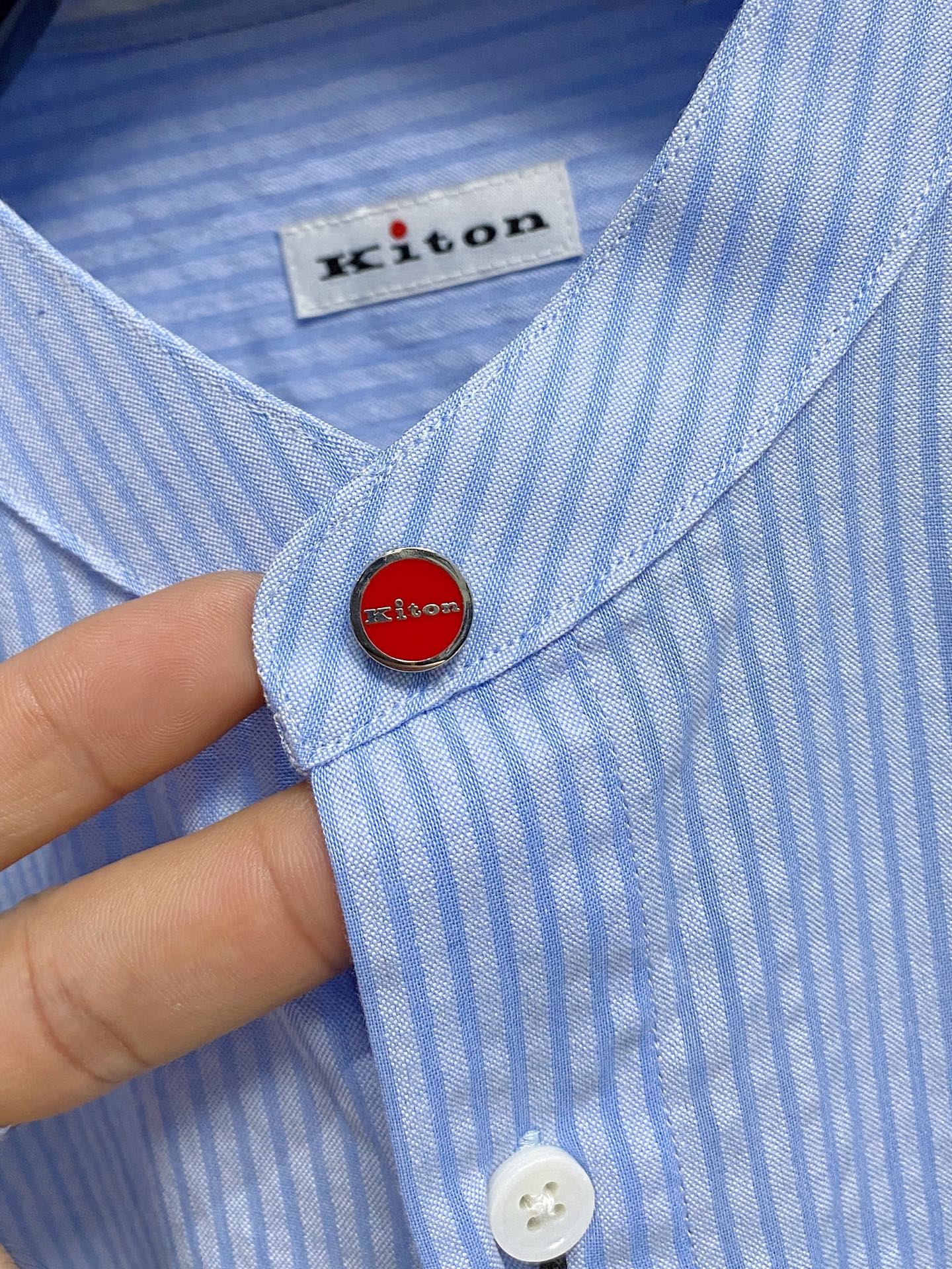 强势上新，新款不断！！！新款衬衫，高级面料高级做工，顶级品质！！！S一XXLS穿125左右m穿140左右