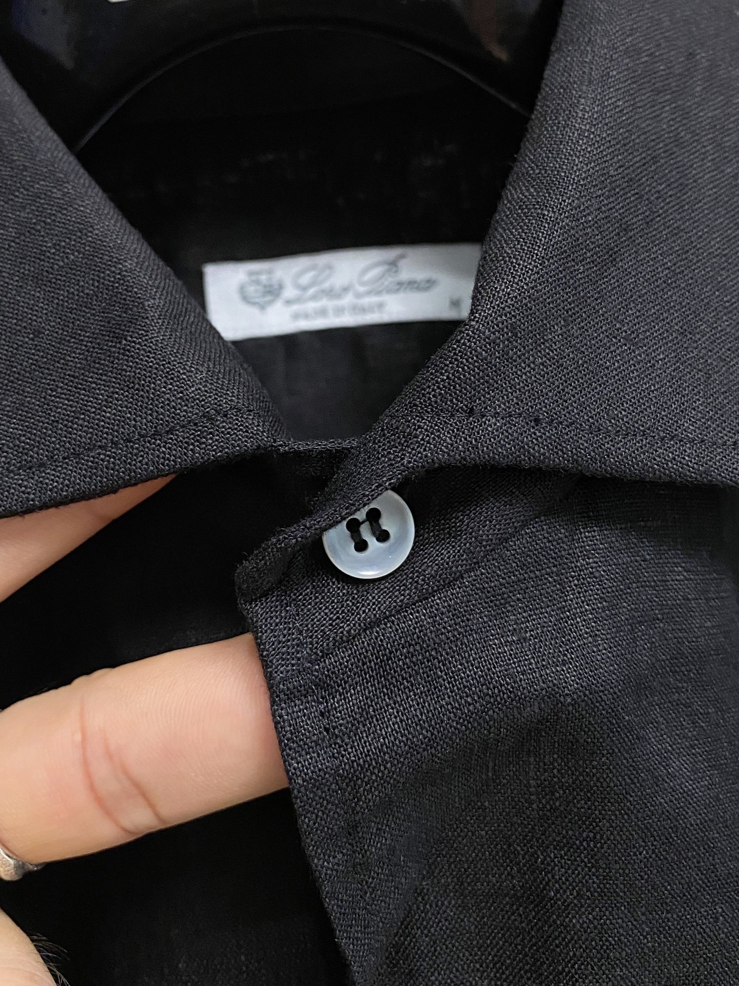 长袖P，lP🆕轻盈雅致，长袖亚麻衬衫——25年春夏日里的温柔守候短袖衬衫，臻品定制系列的材质、精湛的工艺