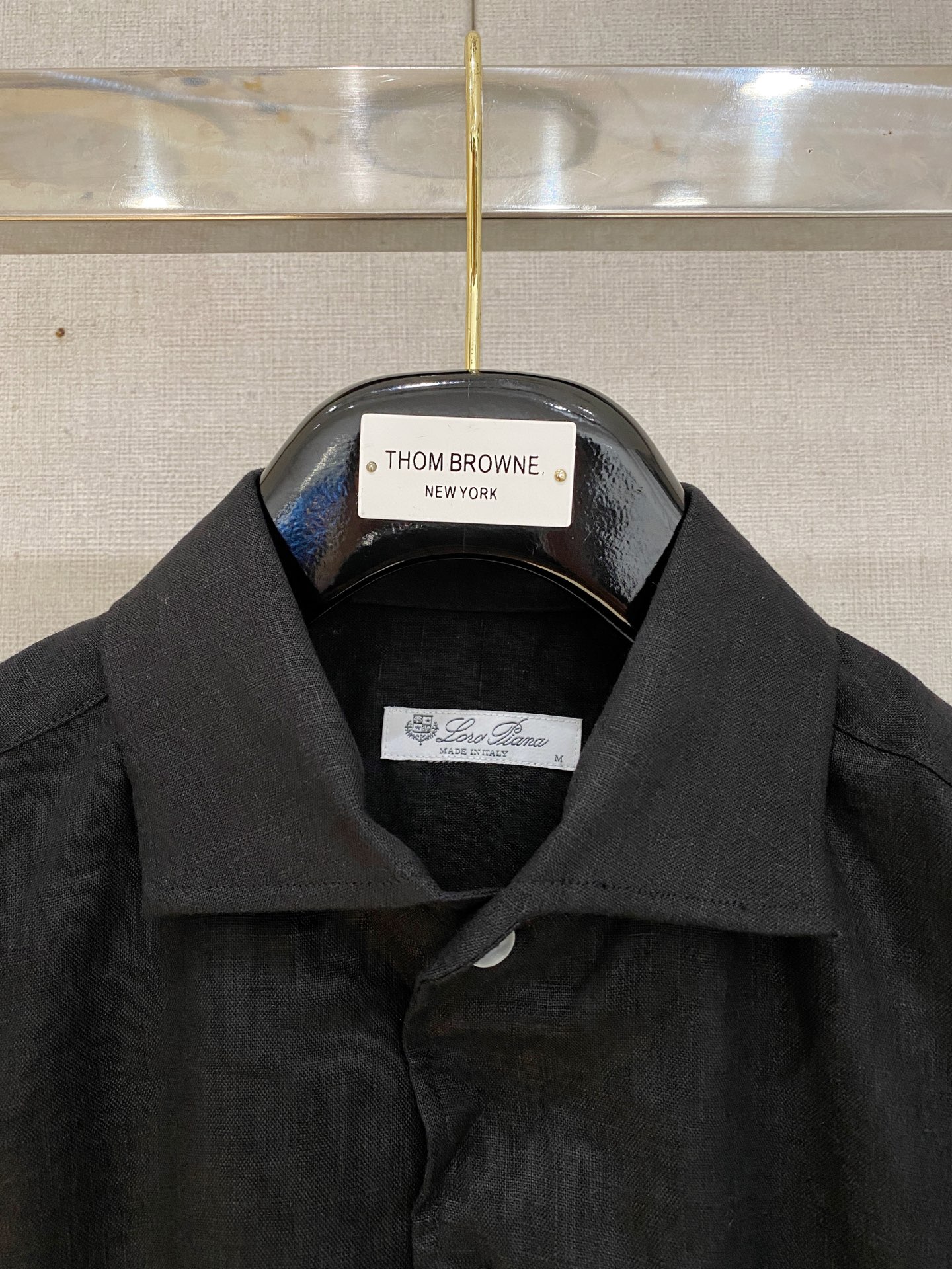 长袖P，lP🆕轻盈雅致，长袖亚麻衬衫——25年春夏日里的温柔守候短袖衬衫，臻品定制系列的材质、精湛的工艺