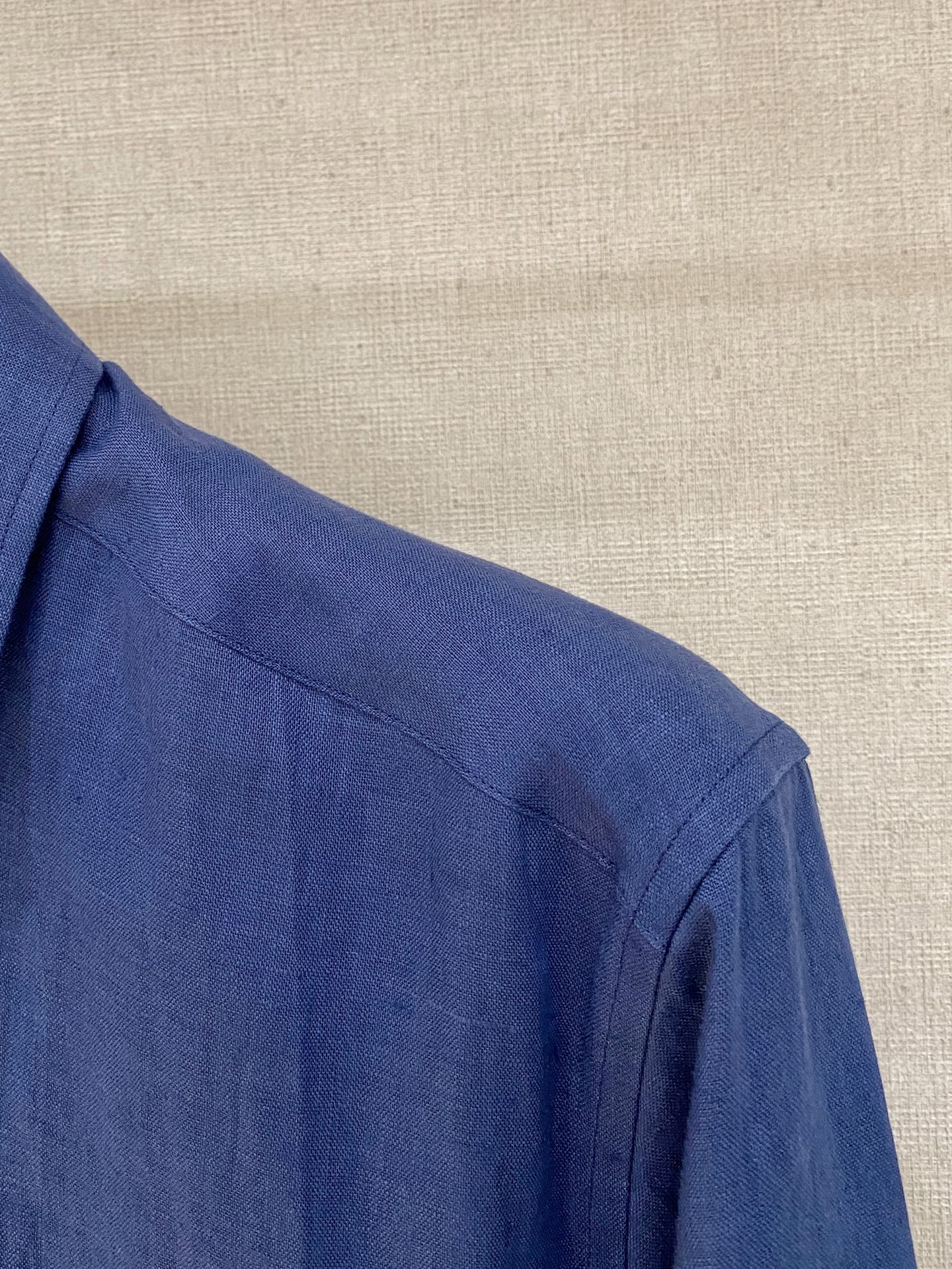 长袖P，lP🆕轻盈雅致，长袖亚麻衬衫——25年春夏日里的温柔守候短袖衬衫，臻品定制系列的材质、精湛的工艺