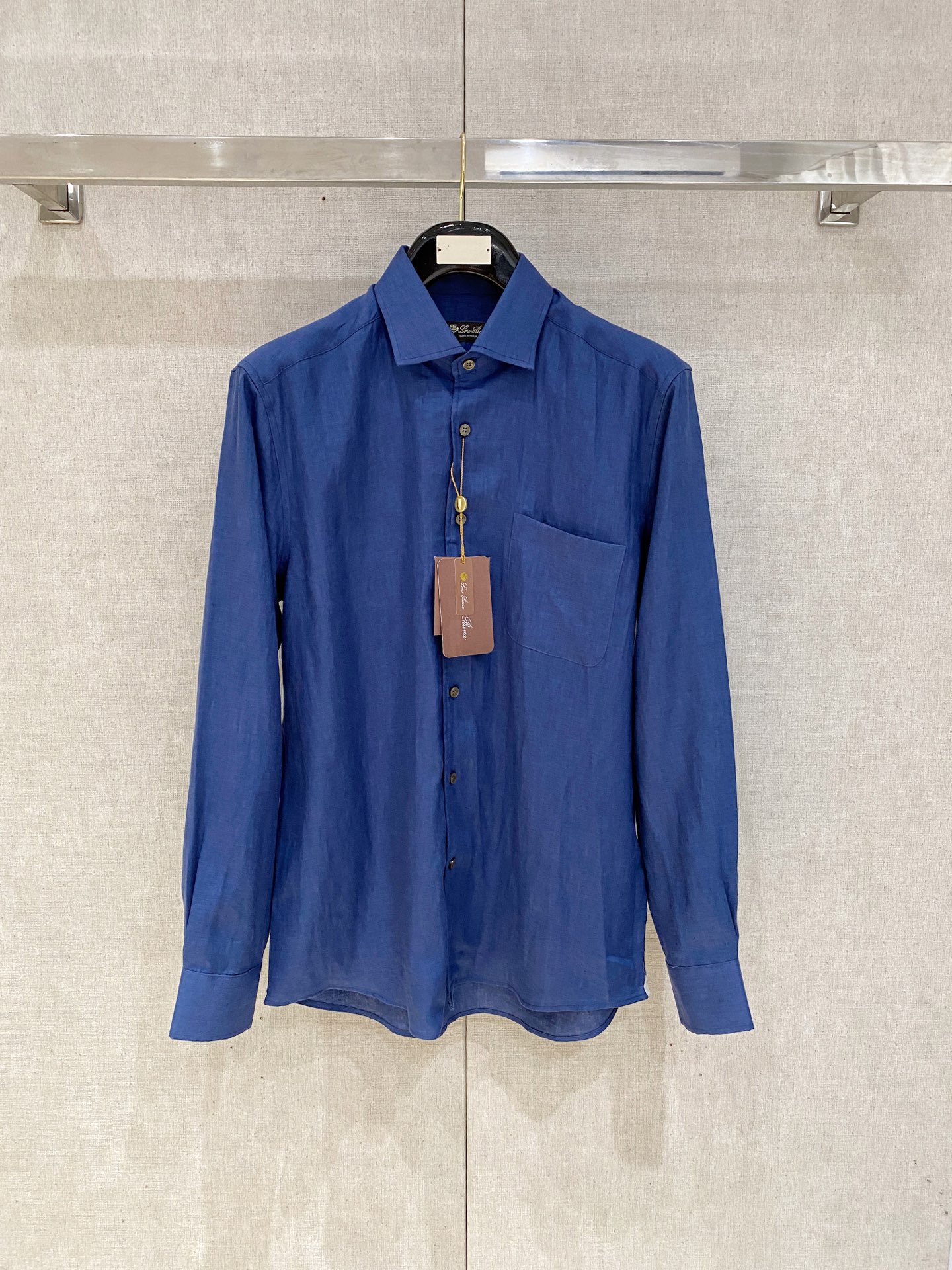 长袖P，lP🆕轻盈雅致，长袖亚麻衬衫——25年春夏日里的温柔守候短袖衬衫，臻品定制系列的材质、精湛的工艺