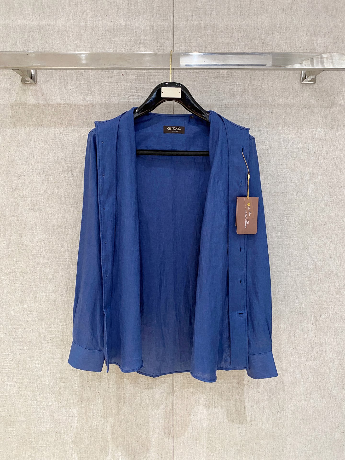 长袖P，lP🆕轻盈雅致，长袖亚麻衬衫——25年春夏日里的温柔守候短袖衬衫，臻品定制系列的材质、精湛的工艺