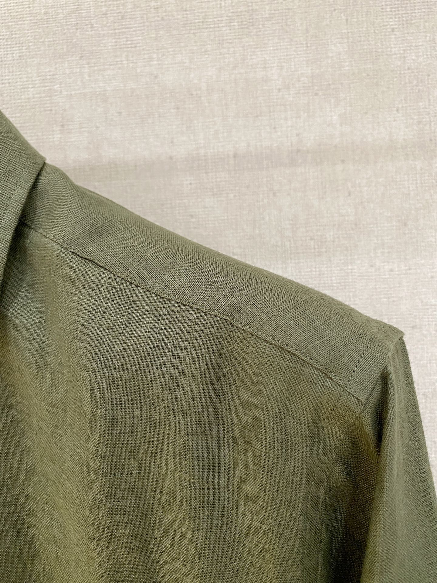 长袖P，lP🆕轻盈雅致，长袖亚麻衬衫——25年春夏日里的温柔守候短袖衬衫，臻品定制系列的材质、精湛的工艺