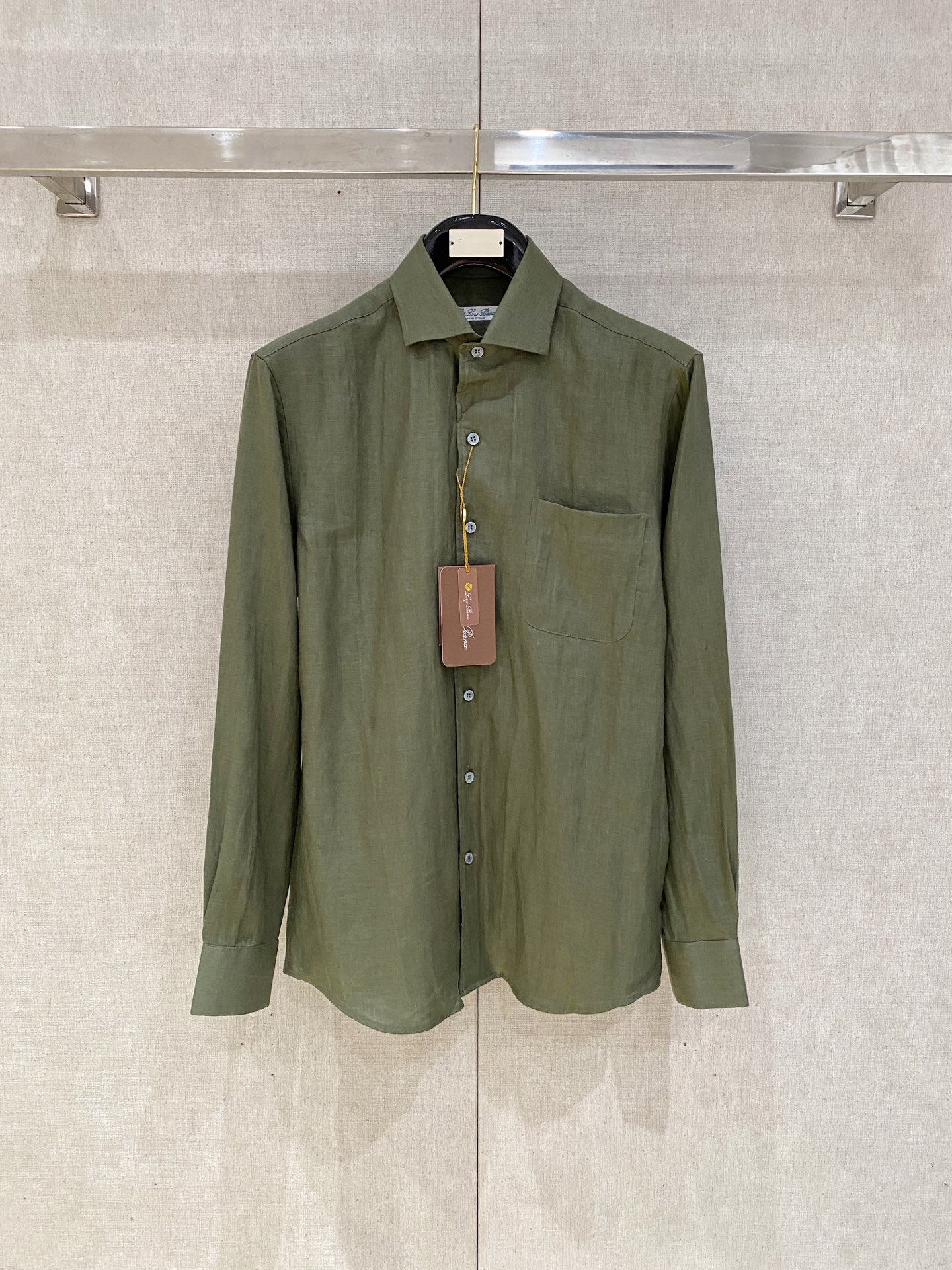 长袖P，lP🆕轻盈雅致，长袖亚麻衬衫——25年春夏日里的温柔守候短袖衬衫，臻品定制系列的材质、精湛的工艺