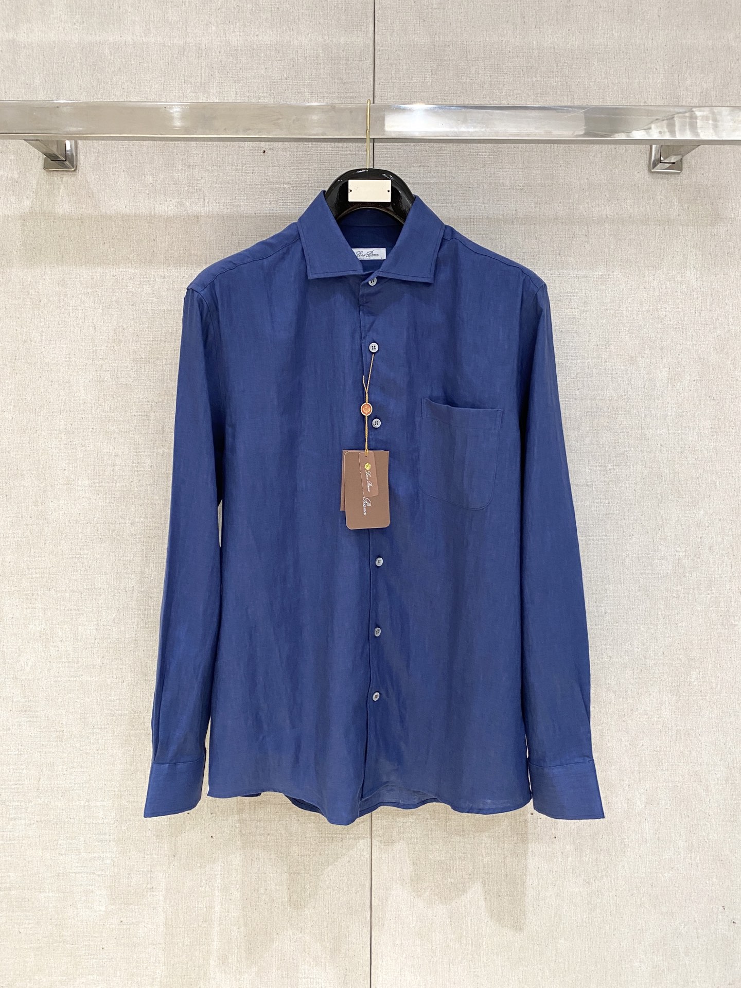 长袖P，lP🆕轻盈雅致，长袖亚麻衬衫——25年春夏日里的温柔守候短袖衬衫，臻品定制系列的材质、精湛的工艺