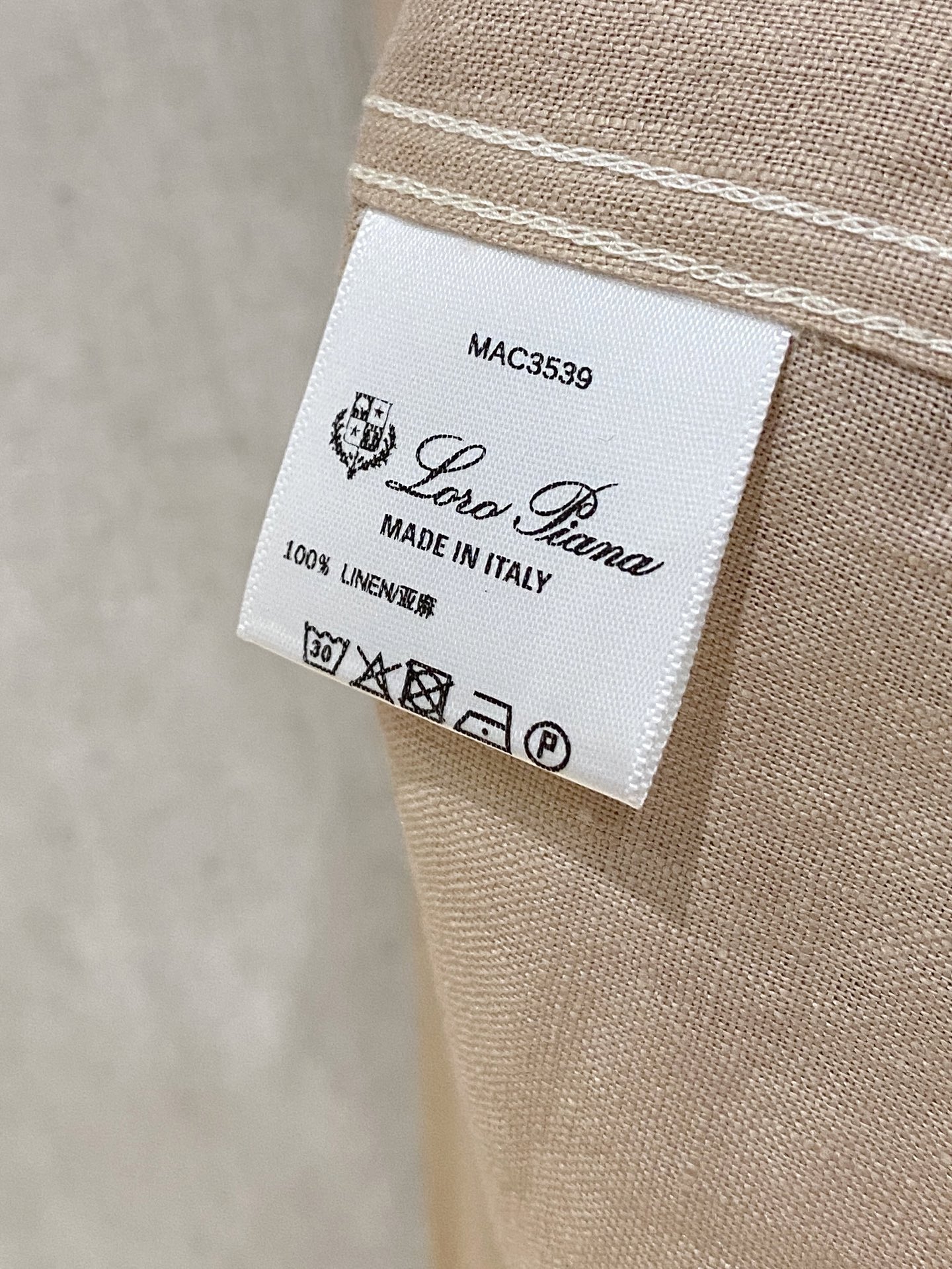 长袖P，lP🆕轻盈雅致，长袖亚麻衬衫——25年春夏日里的温柔守候短袖衬衫，臻品定制系列的材质、精湛的工艺