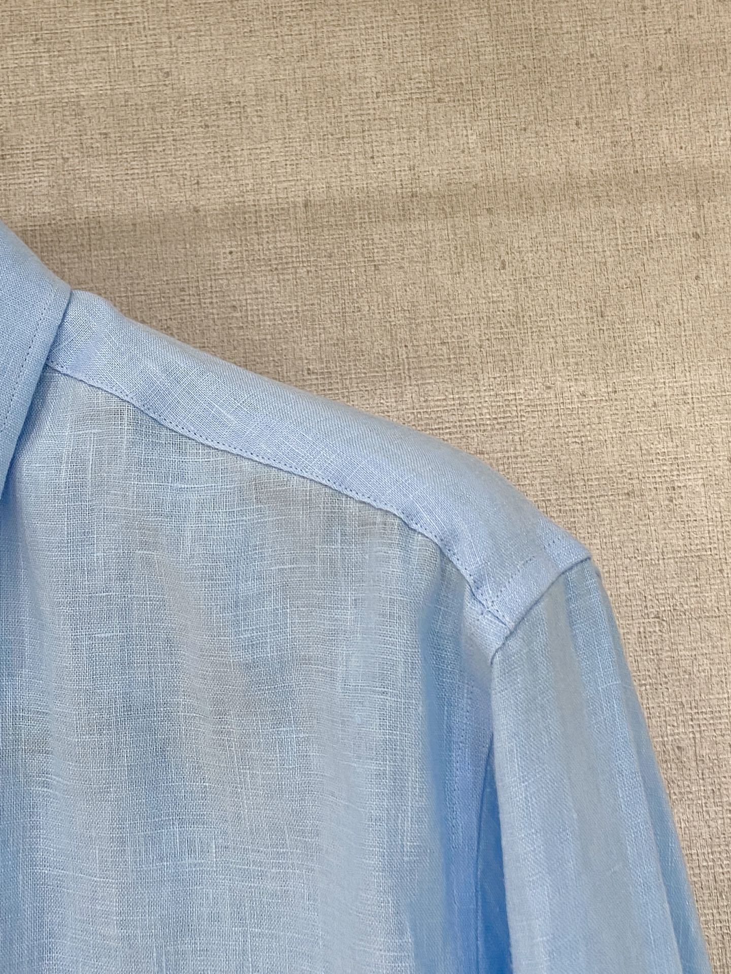 长袖P，lP🆕轻盈雅致，长袖亚麻衬衫——25年春夏日里的温柔守候短袖衬衫，臻品定制系列的材质、精湛的工艺