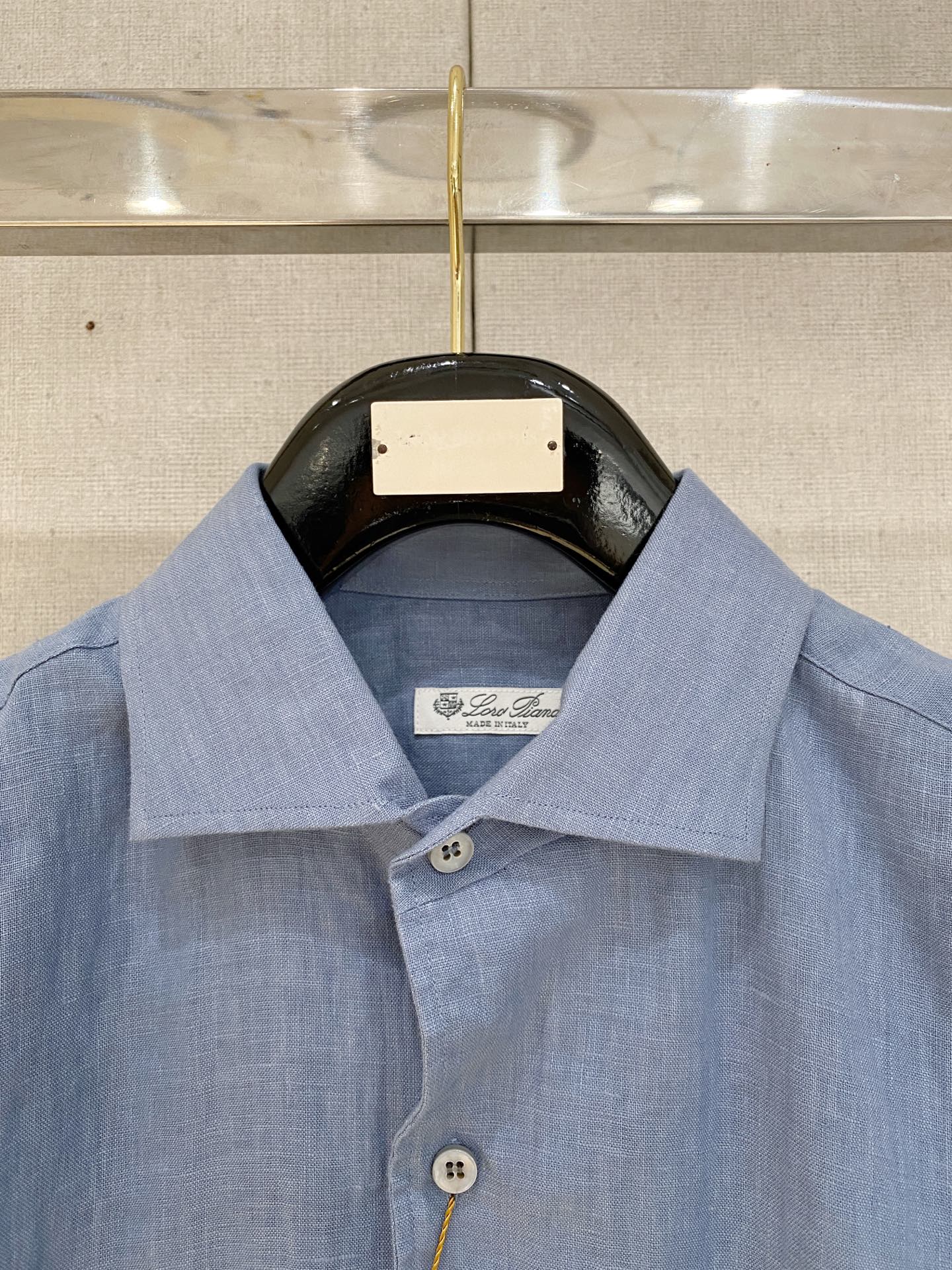 长袖P，lP🆕轻盈雅致，长袖亚麻衬衫——25年春夏日里的温柔守候短袖衬衫，臻品定制系列的材质、精湛的工艺