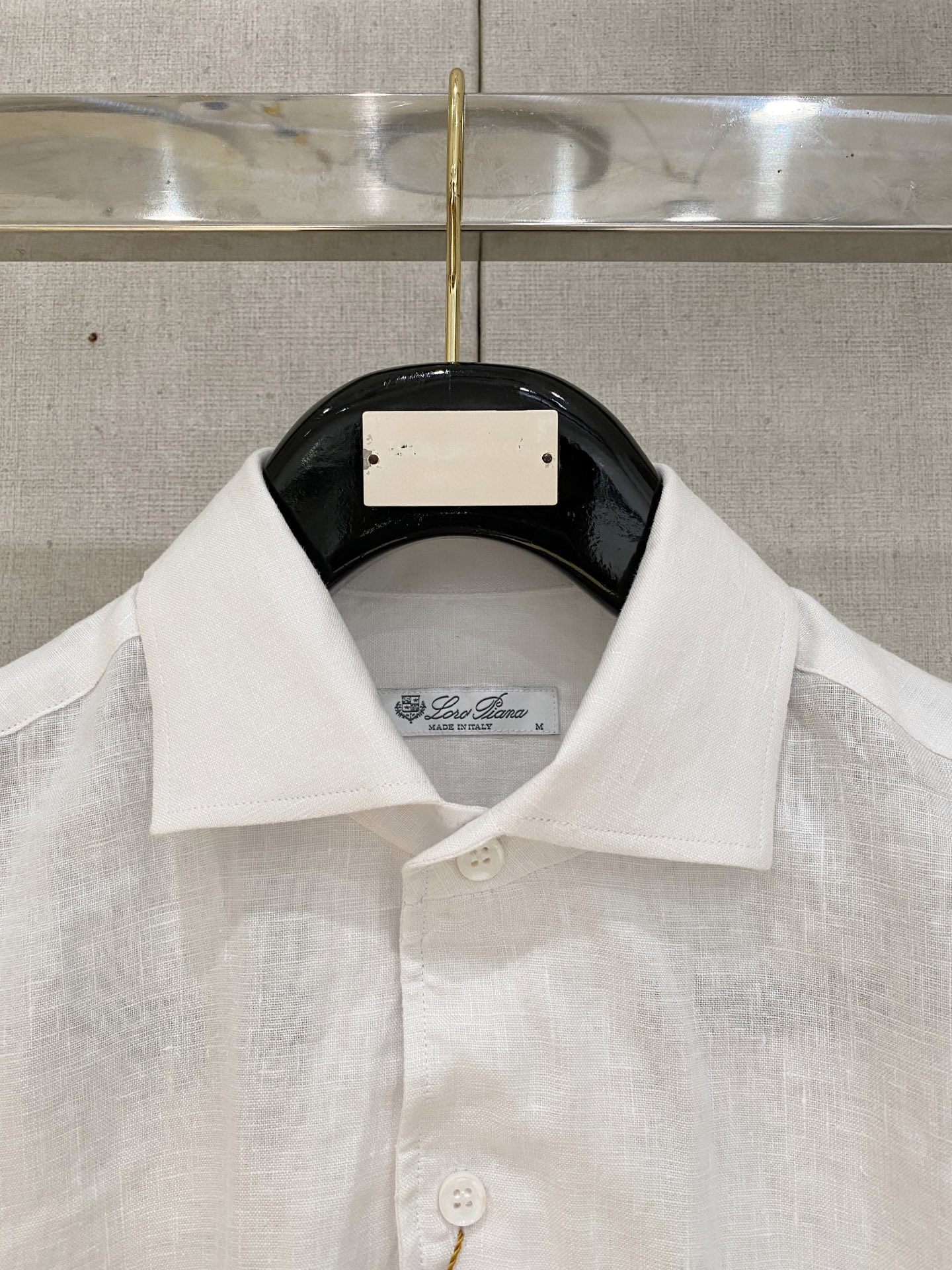 长袖P，lP🆕轻盈雅致，长袖亚麻衬衫——25年春夏日里的温柔守候短袖衬衫，臻品定制系列的材质、精湛的工艺