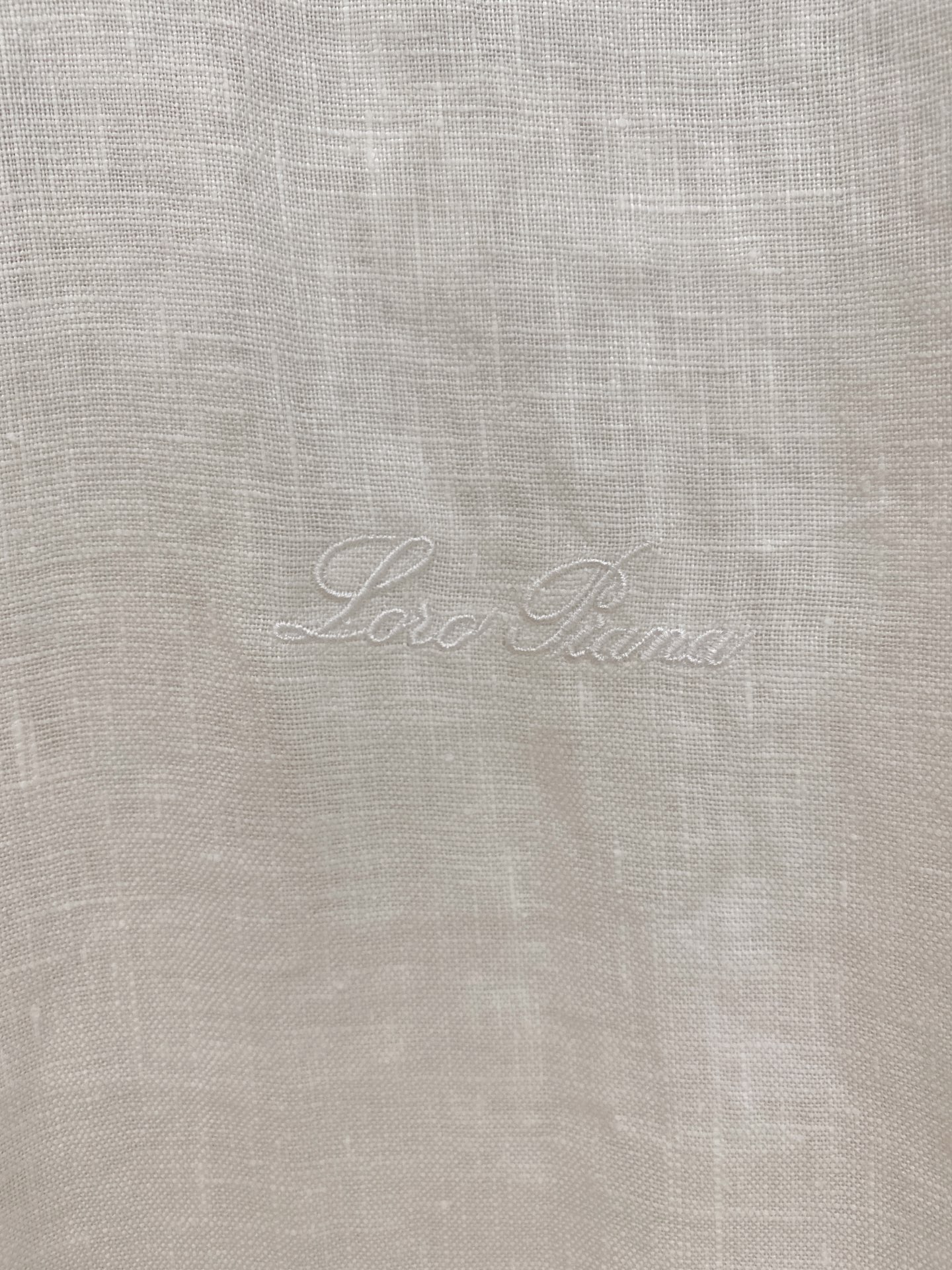 长袖P，lP🆕轻盈雅致，长袖亚麻衬衫——25年春夏日里的温柔守候短袖衬衫，臻品定制系列的材质、精湛的工艺