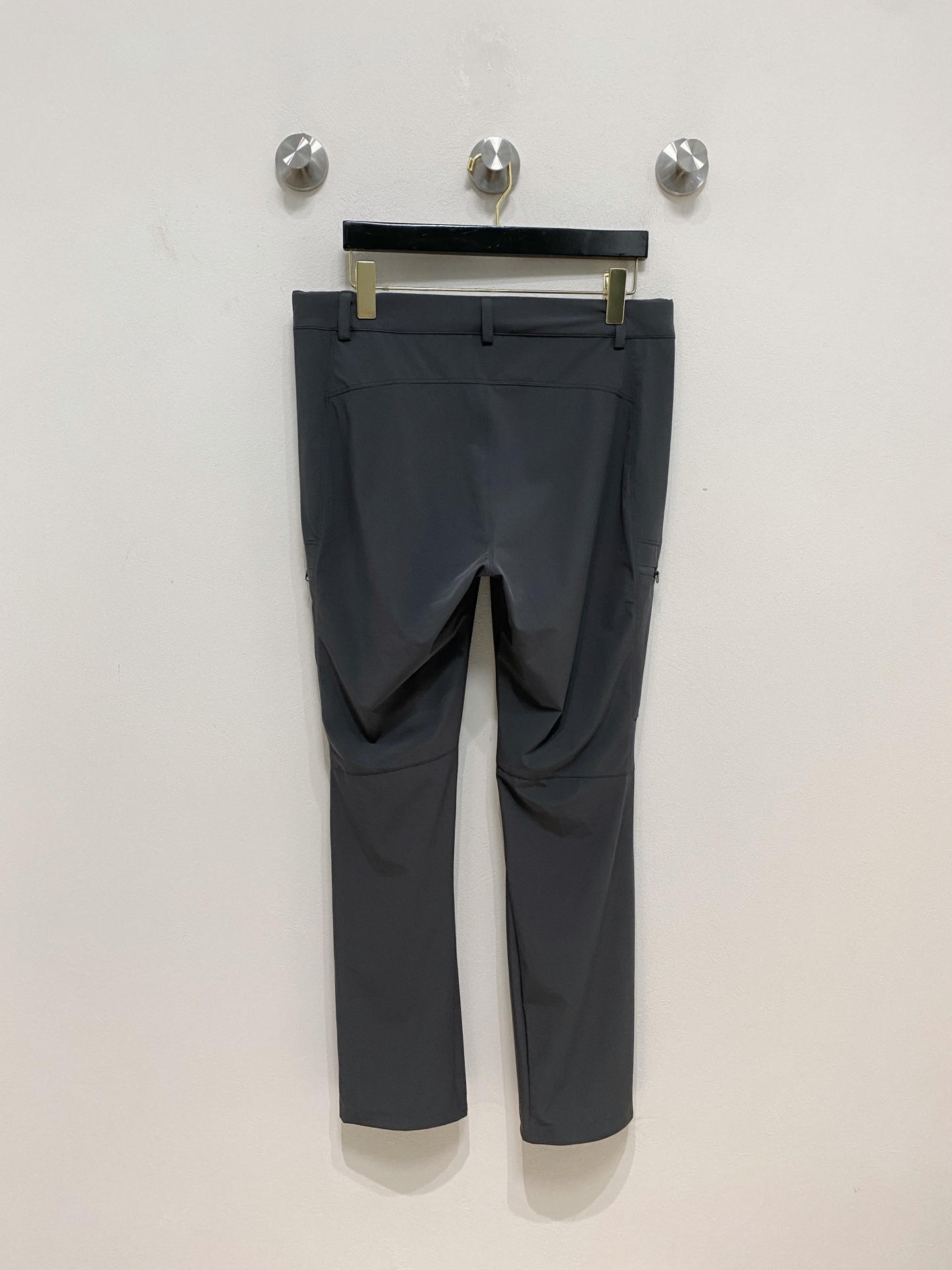 P克隆2025ss春夏新款新款男士工装休闲裤、商务休闲款！！重在面料！婴儿肌肤般的柔滑！！客供定织料，入