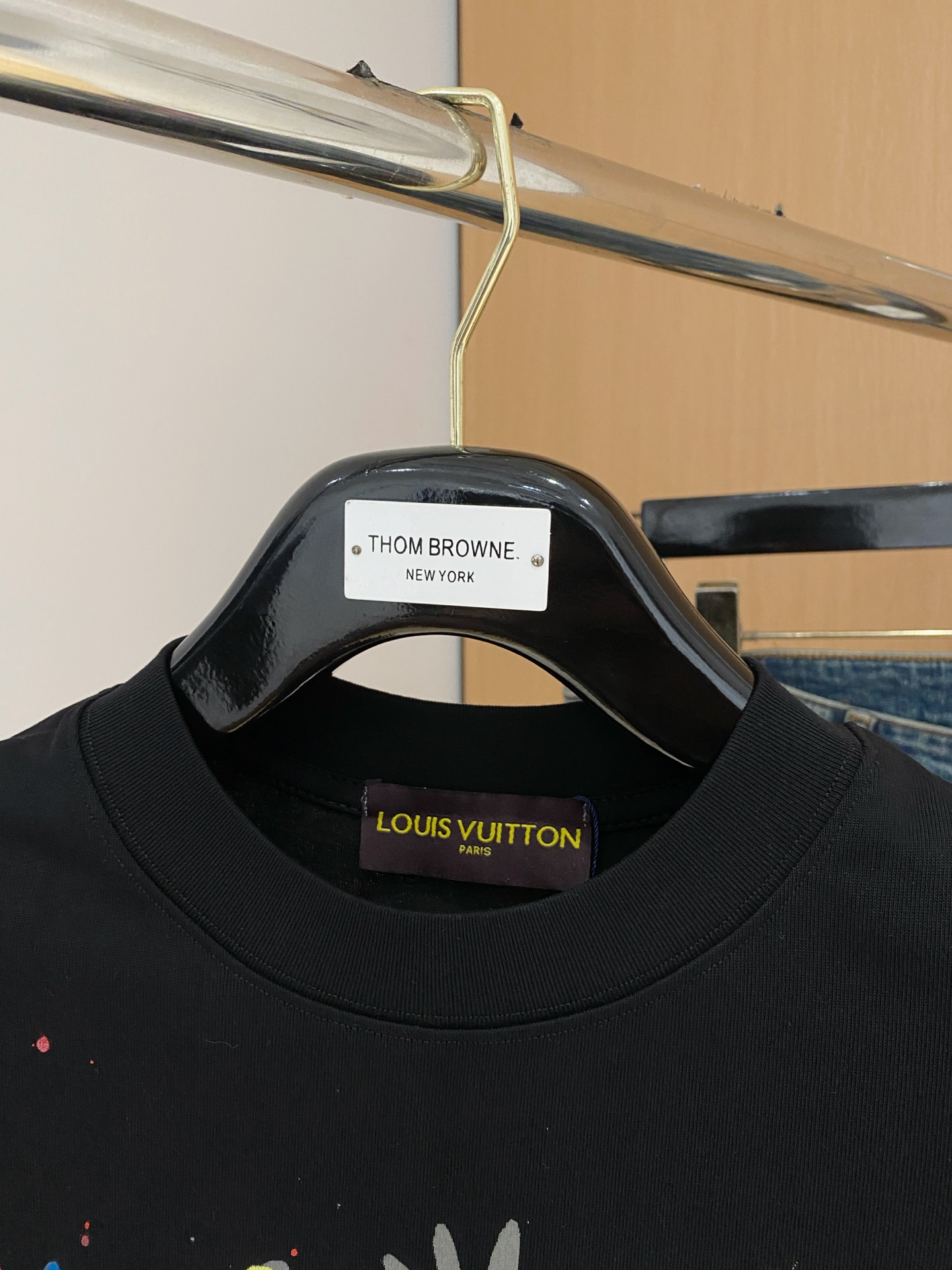 Louis Vuitton Summer T-Shirt: Unique Artistic Design, Comfortable Cotton Blend 3 i1750343097146 3676 0 1