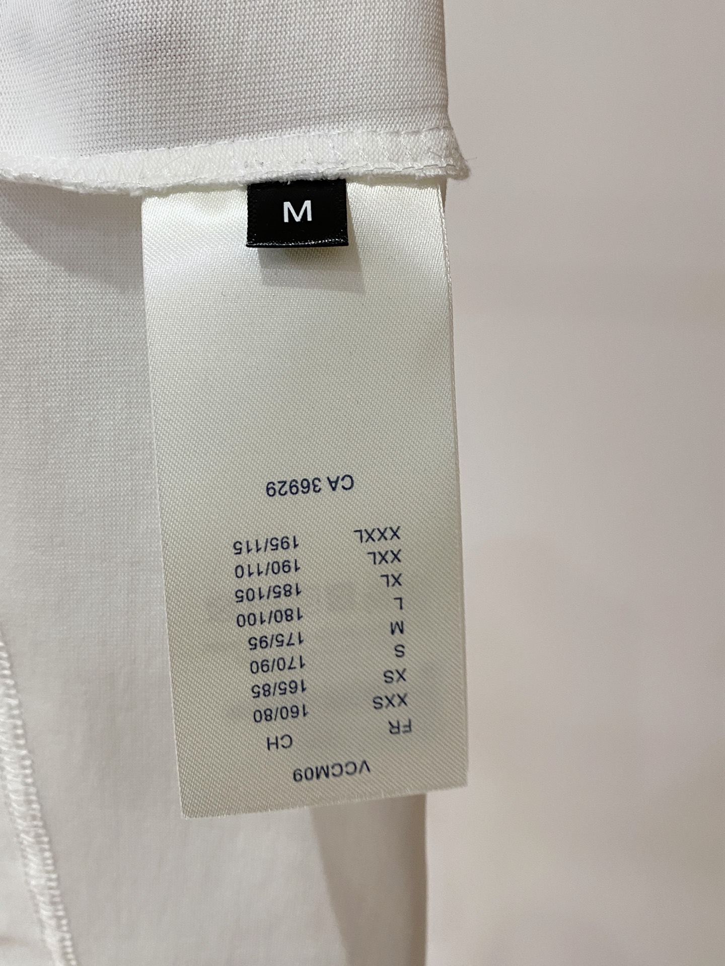 Louis Vuitton Summer T-Shirt - Unique Art Series, Comfortable Cotton Blend 9 i1750343841575 32 0 5