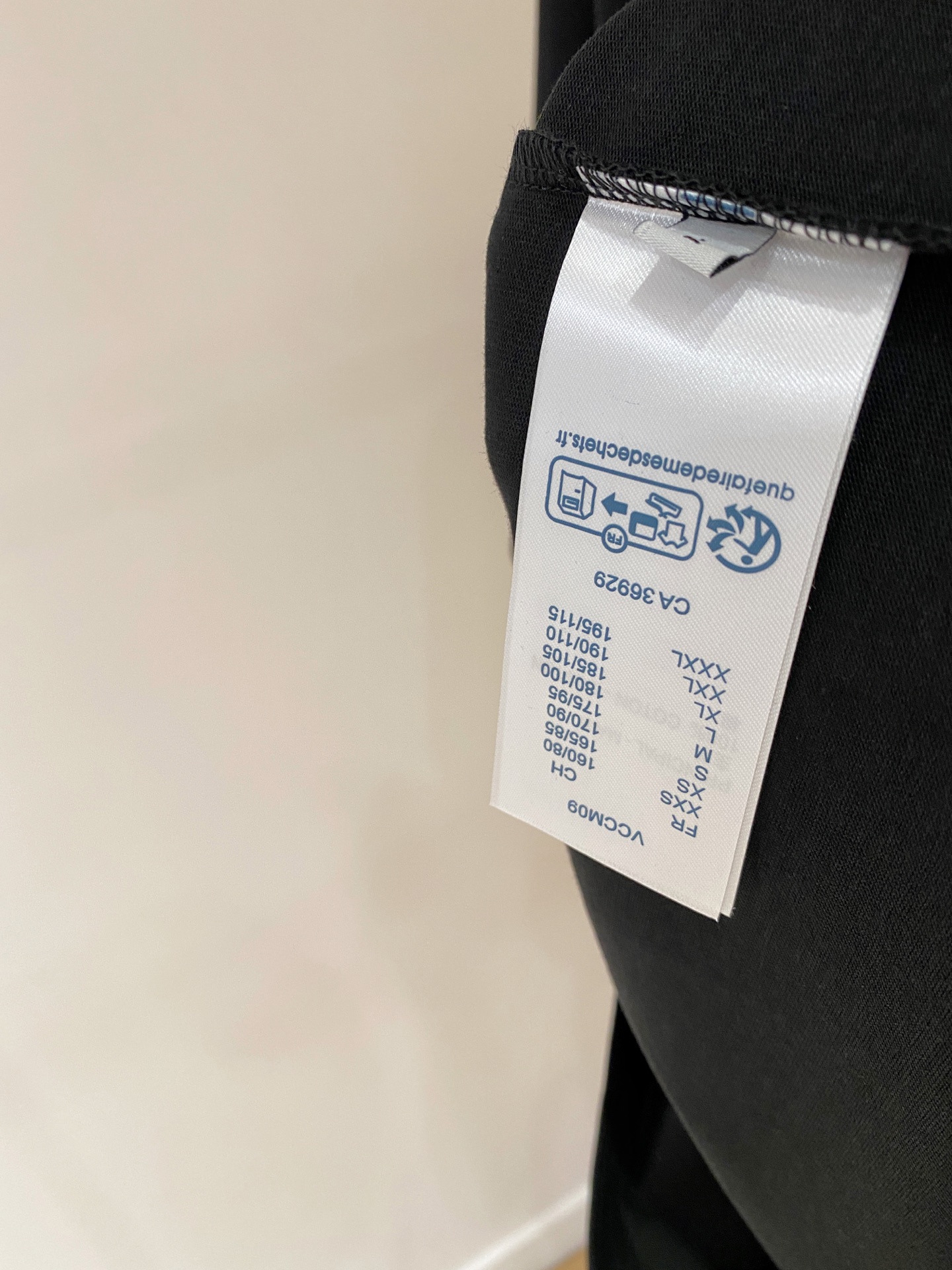Louis Vuitton Summer T-Shirt - Unique Artistic Design, Comfortable Cotton 9 i1750348583066 7623 0 7