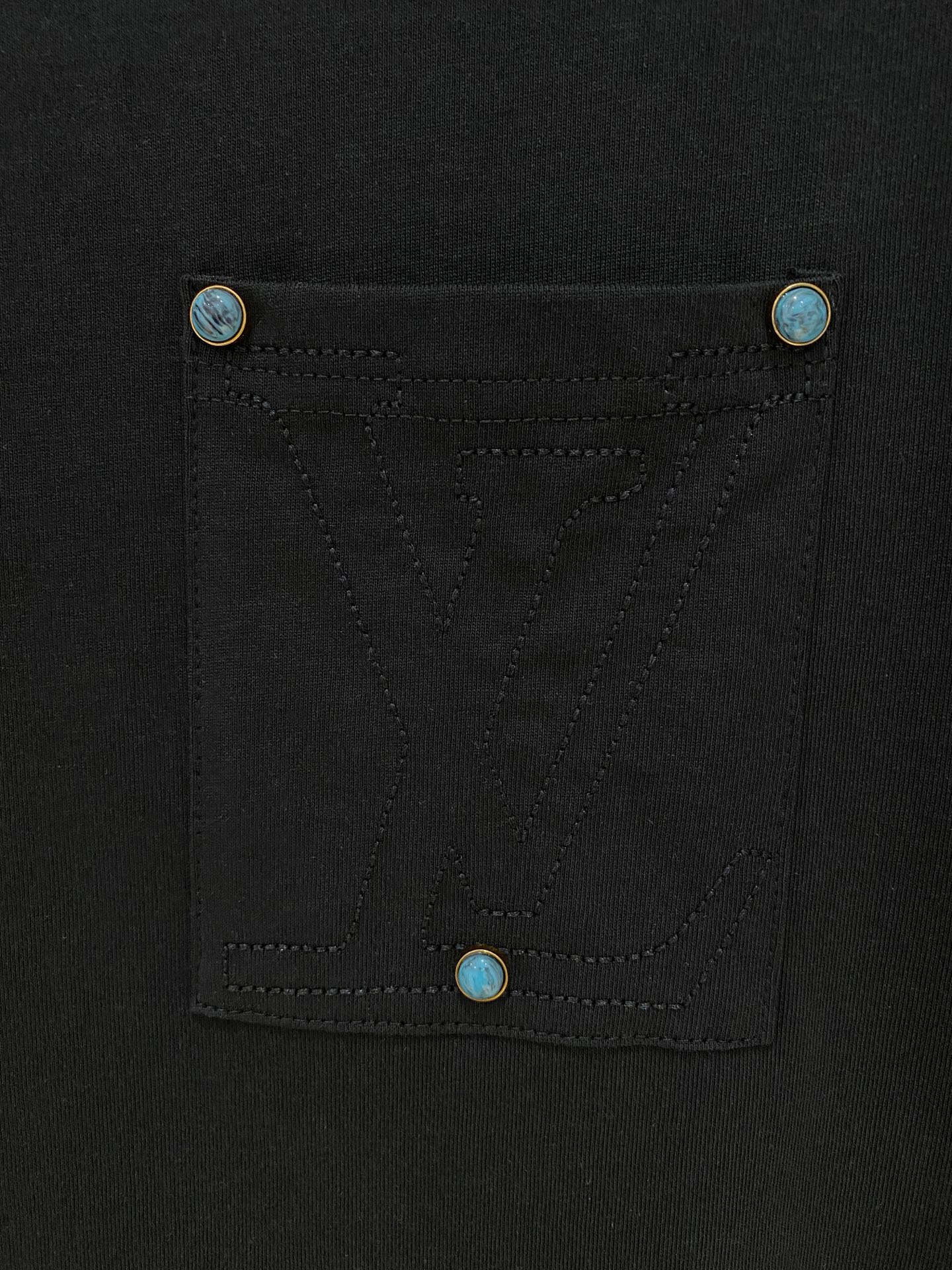 Louis Vuitton Summer Short Sleeve T-Shirt - Unique Artistic Design 6 i1750348595122 5203 0 3
