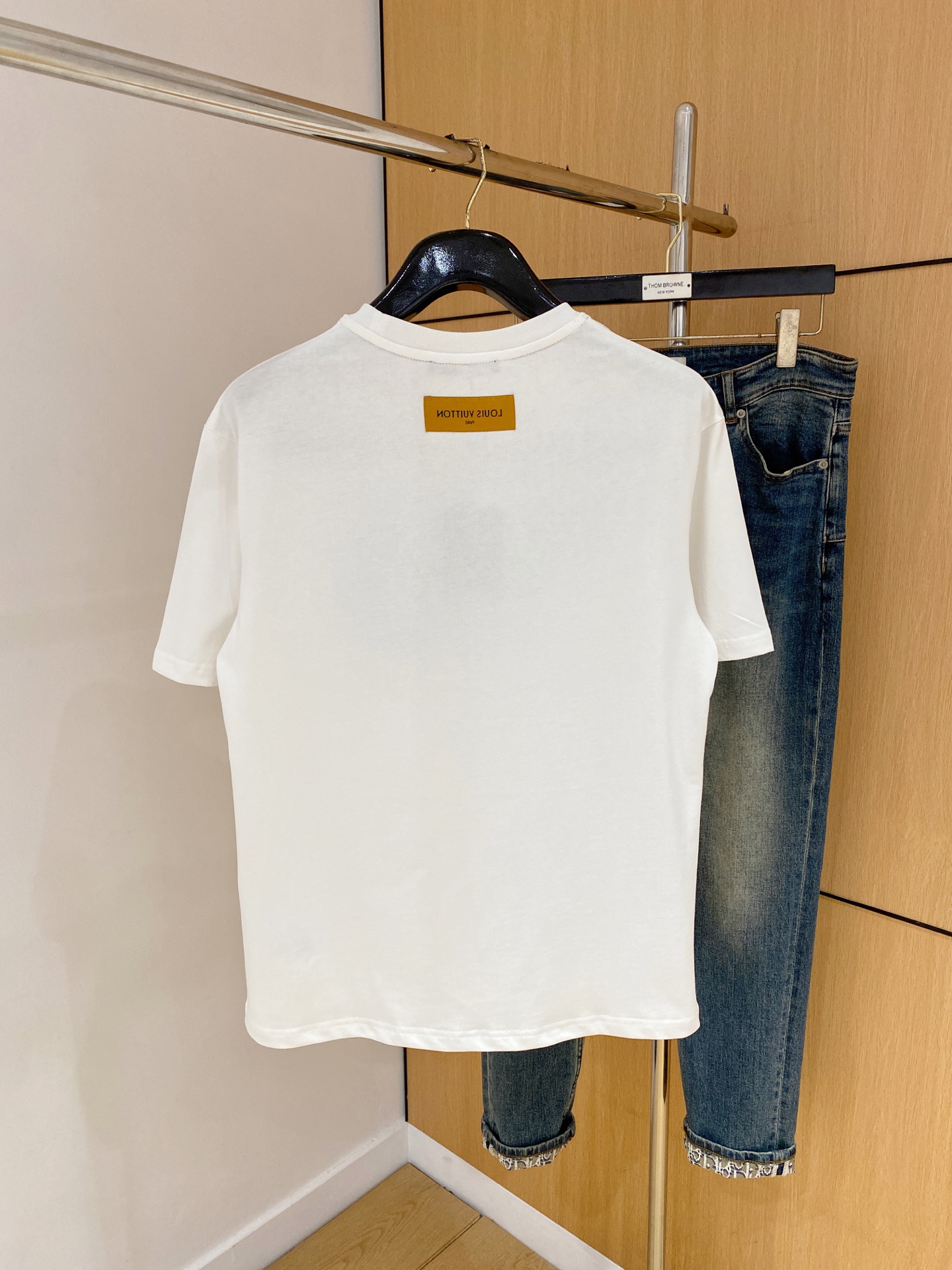 Louis Vuitton Summer T-Shirt - Unique Artistic Design, Comfortable Cotton 10 i1750348686381 5296 0 8