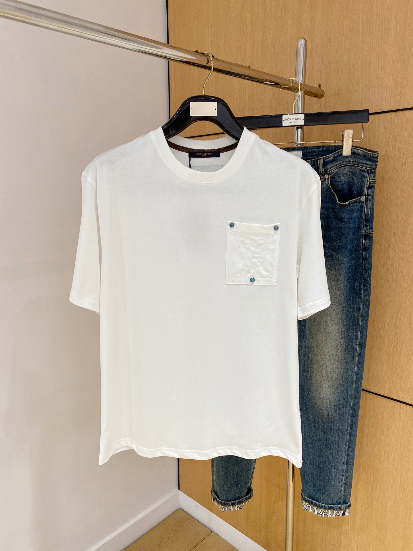 Louis Vuitton Summer T-Shirt - Unique Artistic Design, Comfortable Cotton 2 i1750348687763 6503 0 0