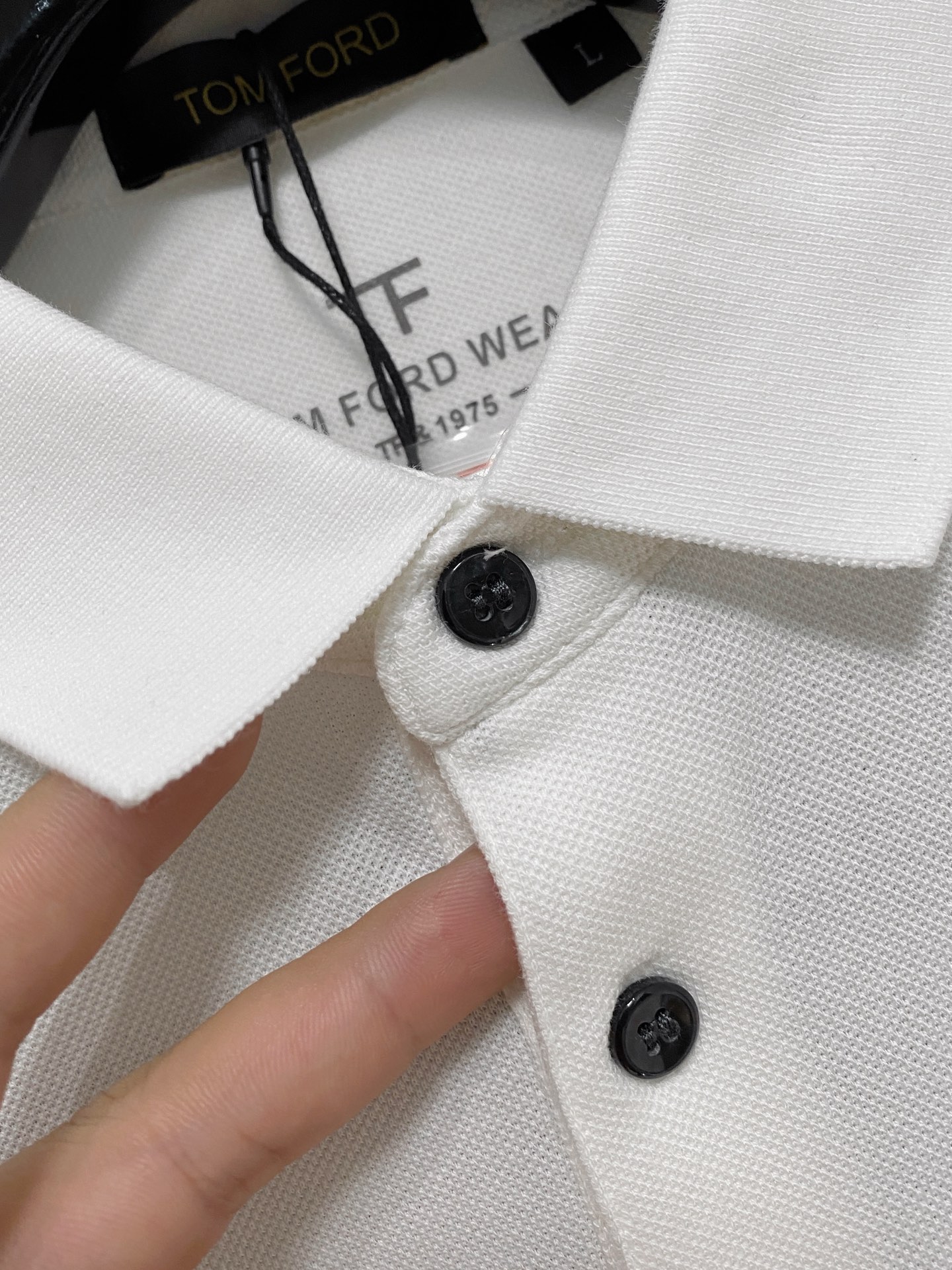 开春新品  TF  𝟏𝟎𝟎%新疆长绒棉 面料柔软舒适透气
𝟮𝟬𝟮𝟰 夏季 限量款短袖Polo系列
𝗦𝗜𝗭